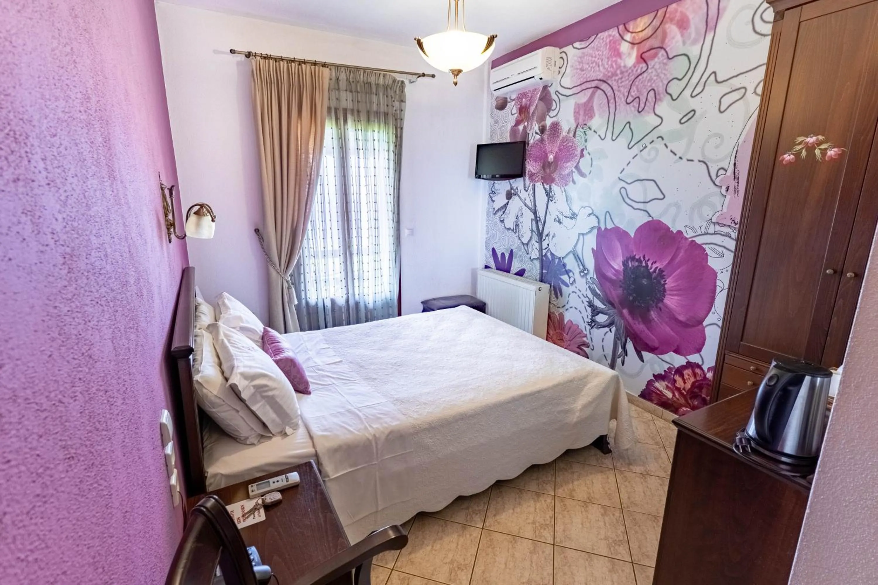 Photo of the whole room, Bed in Guesthouse Iris