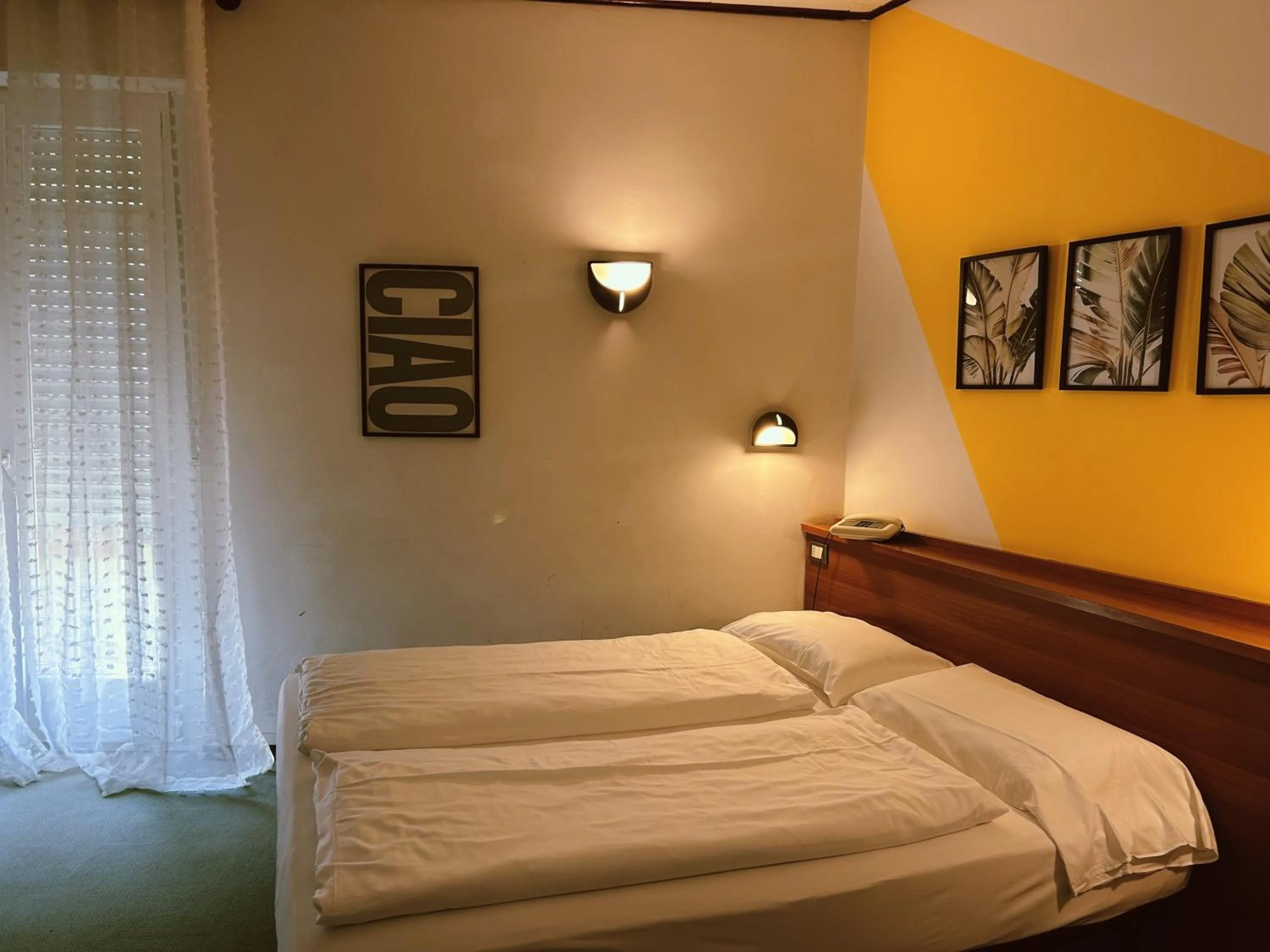 Bed in Hotel Alberello - Varone