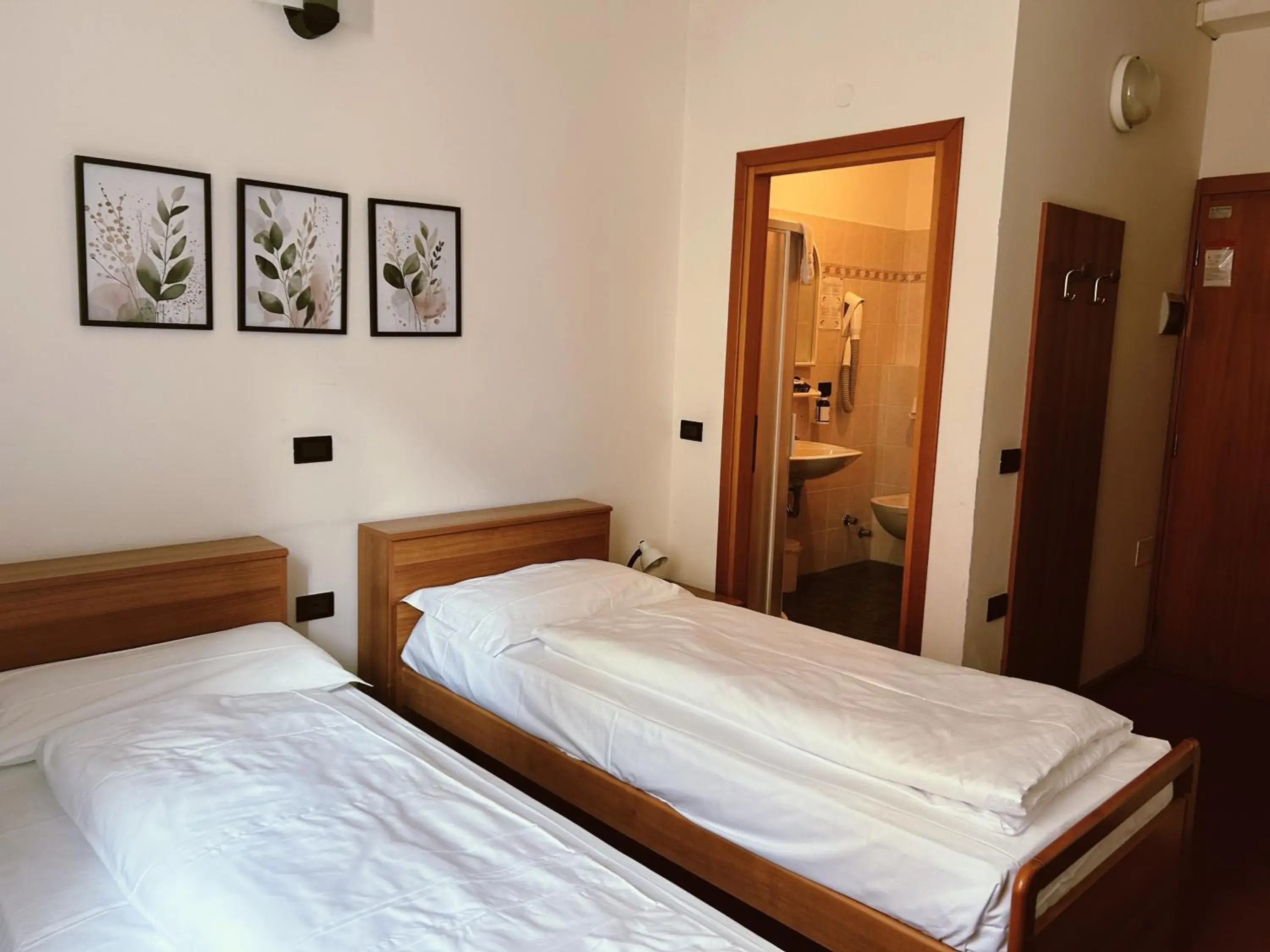 Double or Twin Room with Balcony in Hotel Alberello - Varone Double or Twin Room with Balcony in Hotel Alberello - Varone