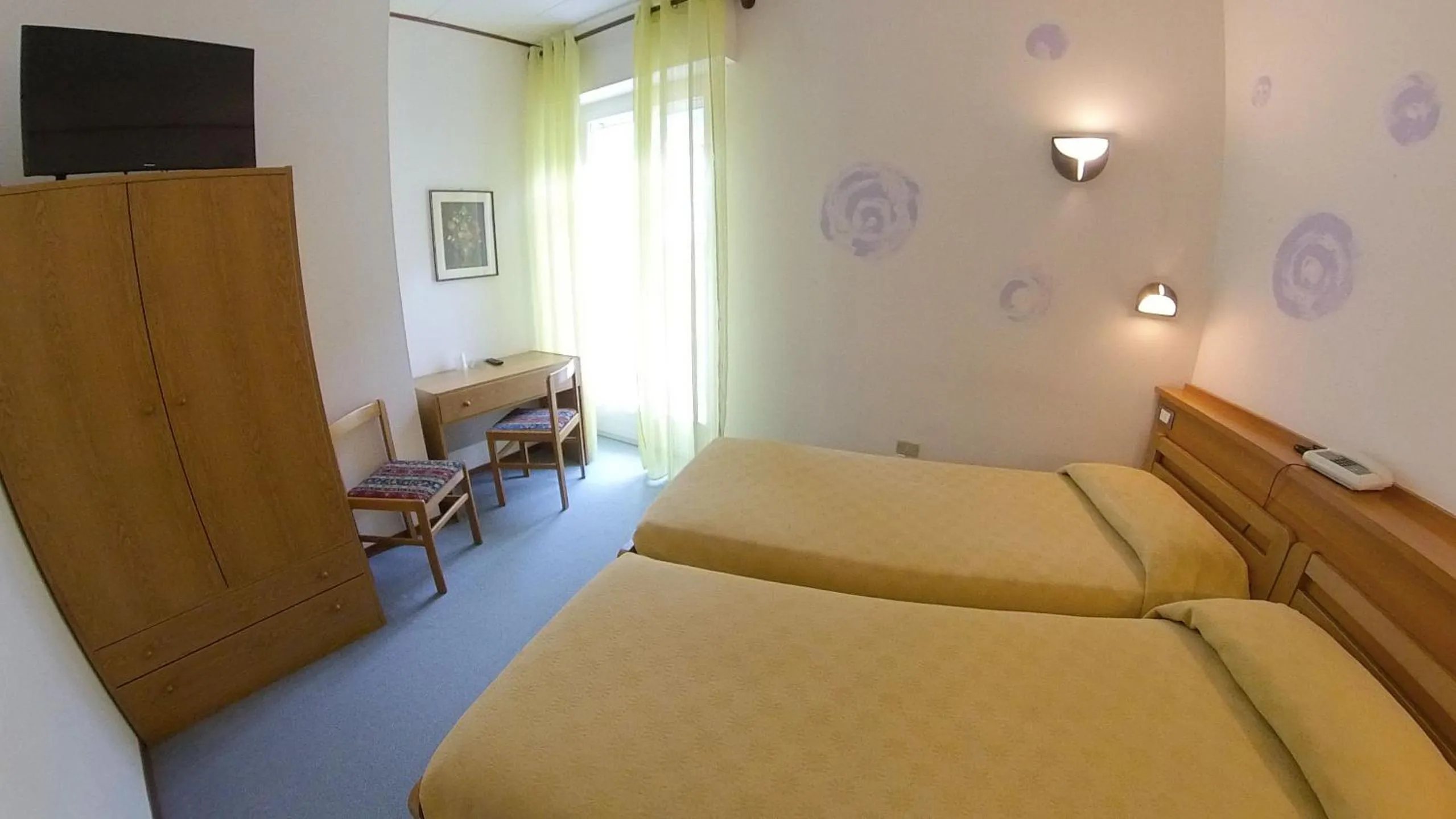 Bed in Hotel Varone Alberello