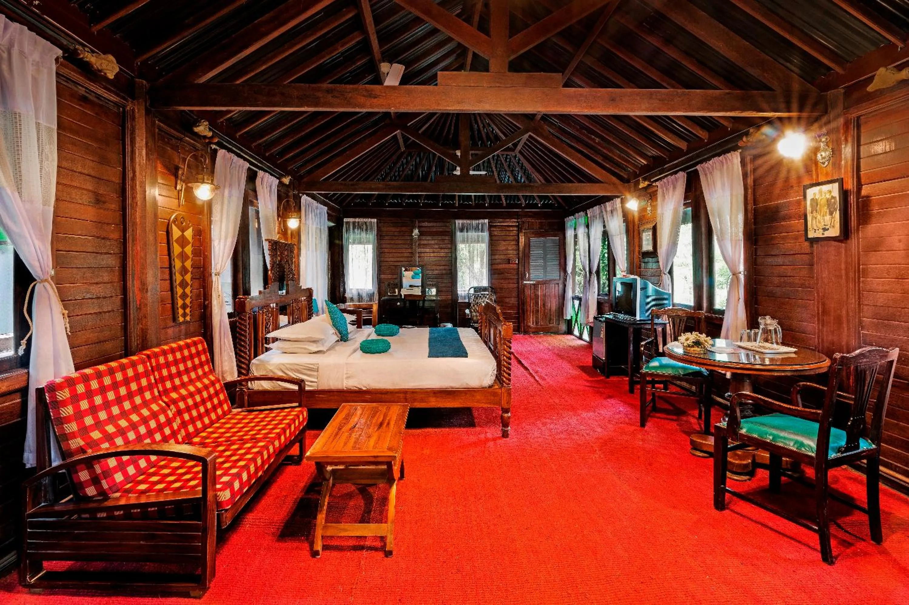 Bed in INDeco Lake Forest