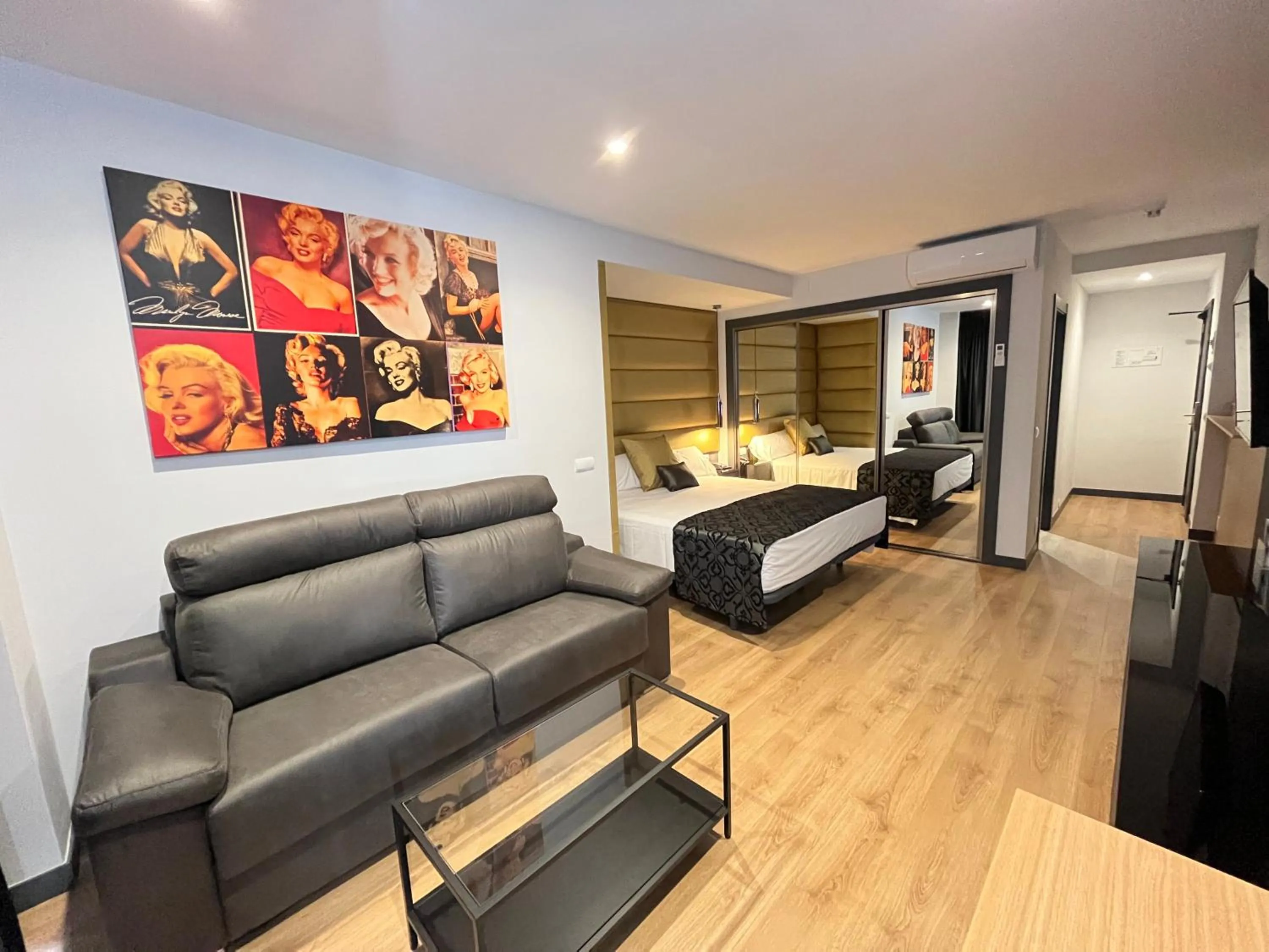 Living room, Bed in Princesa Solar 4* - Adults Recommended