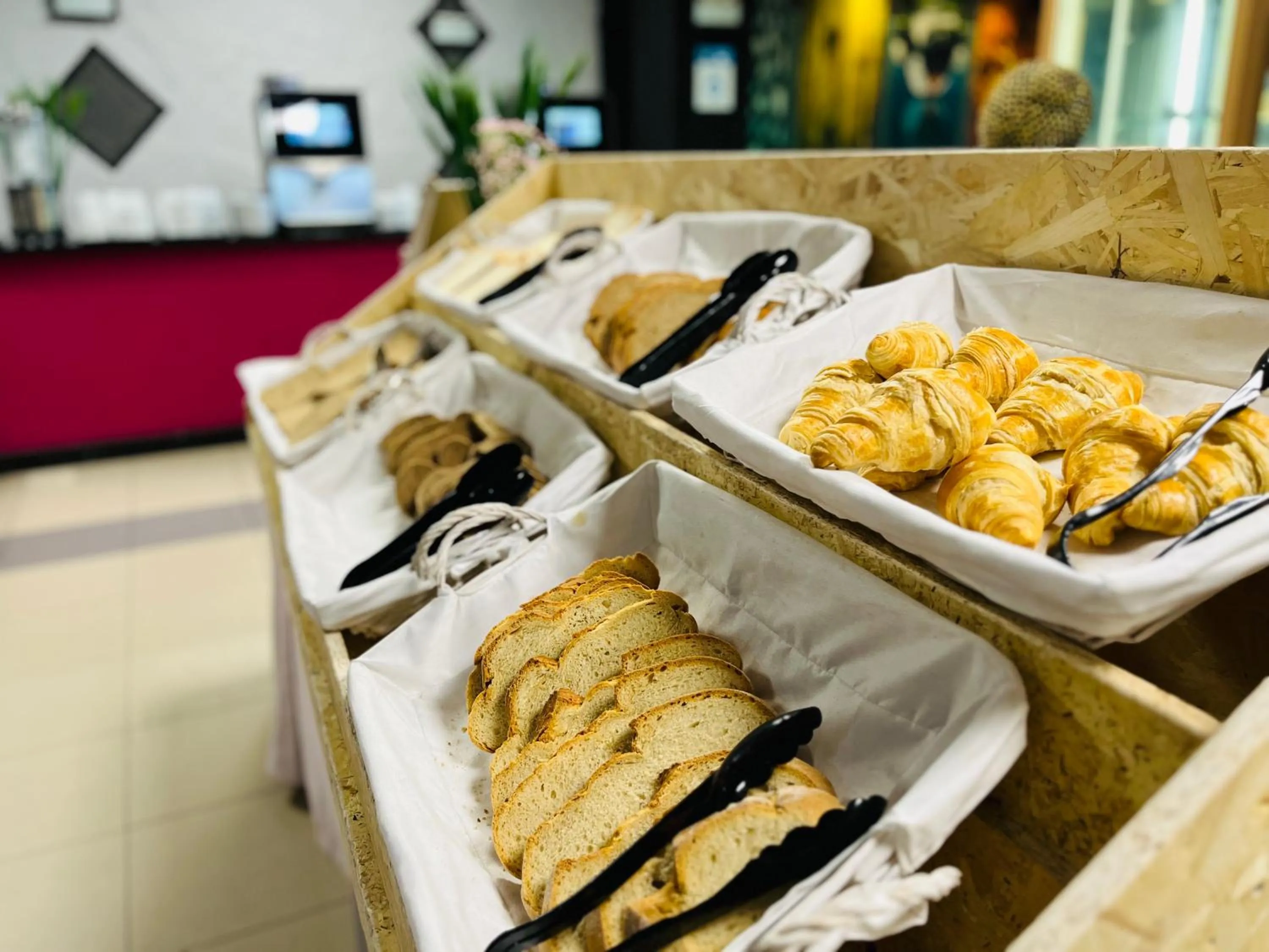 Buffet breakfast in Princesa Solar 4* - Adults Recommended