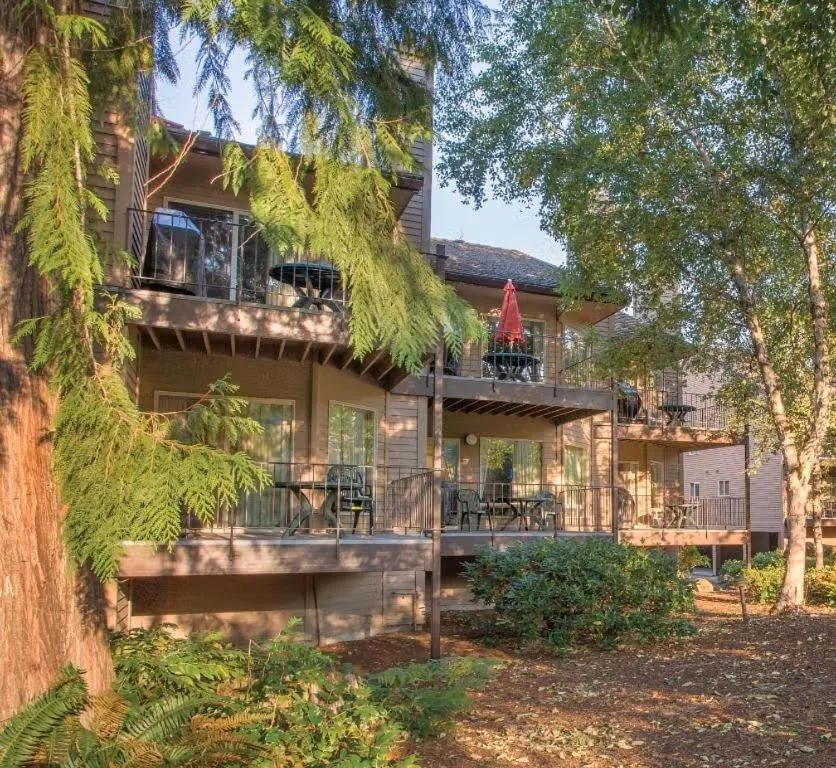 Property building in Whispering Woods Resort