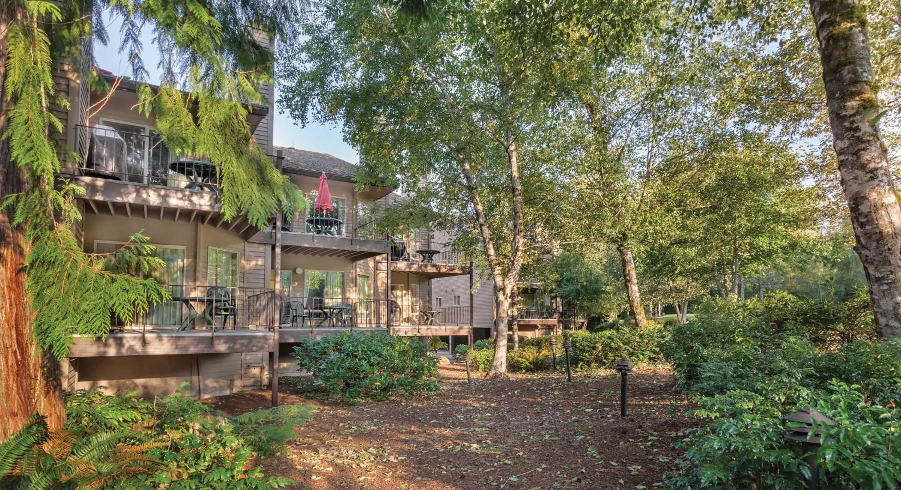 Facade/entrance in Whispering Woods Resort