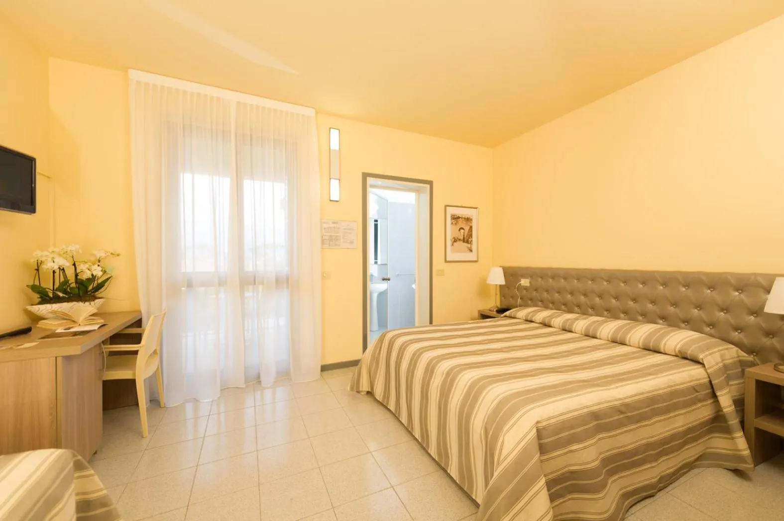 Bed in Hotel Gemma Del Mare