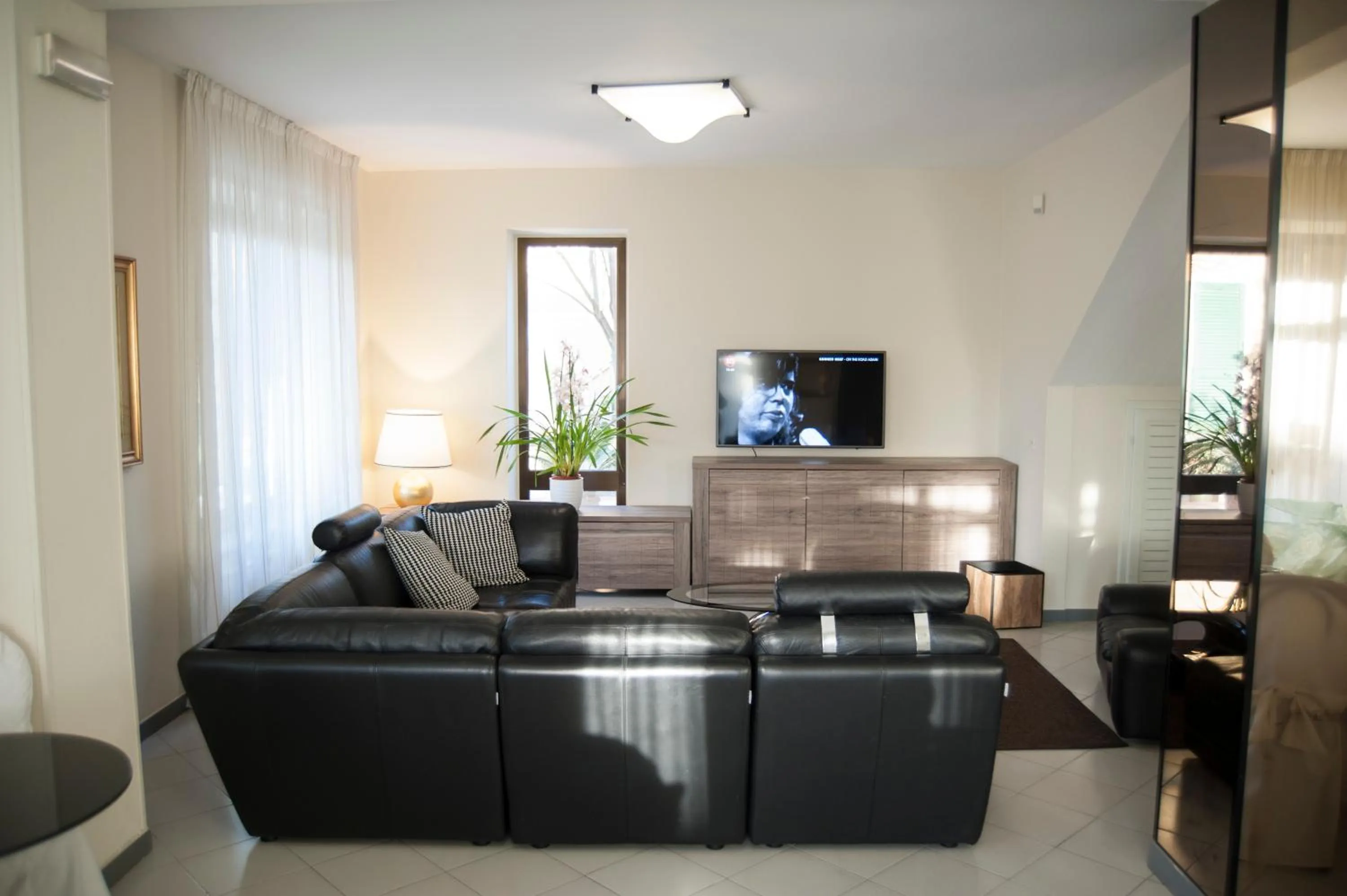 Communal lounge/ TV room in Hotel Gemma Del Mare