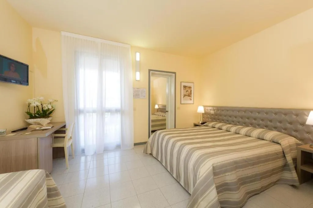 Bed in Hotel Gemma Del Mare