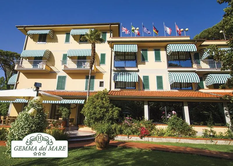 Property building in Hotel Gemma Del Mare