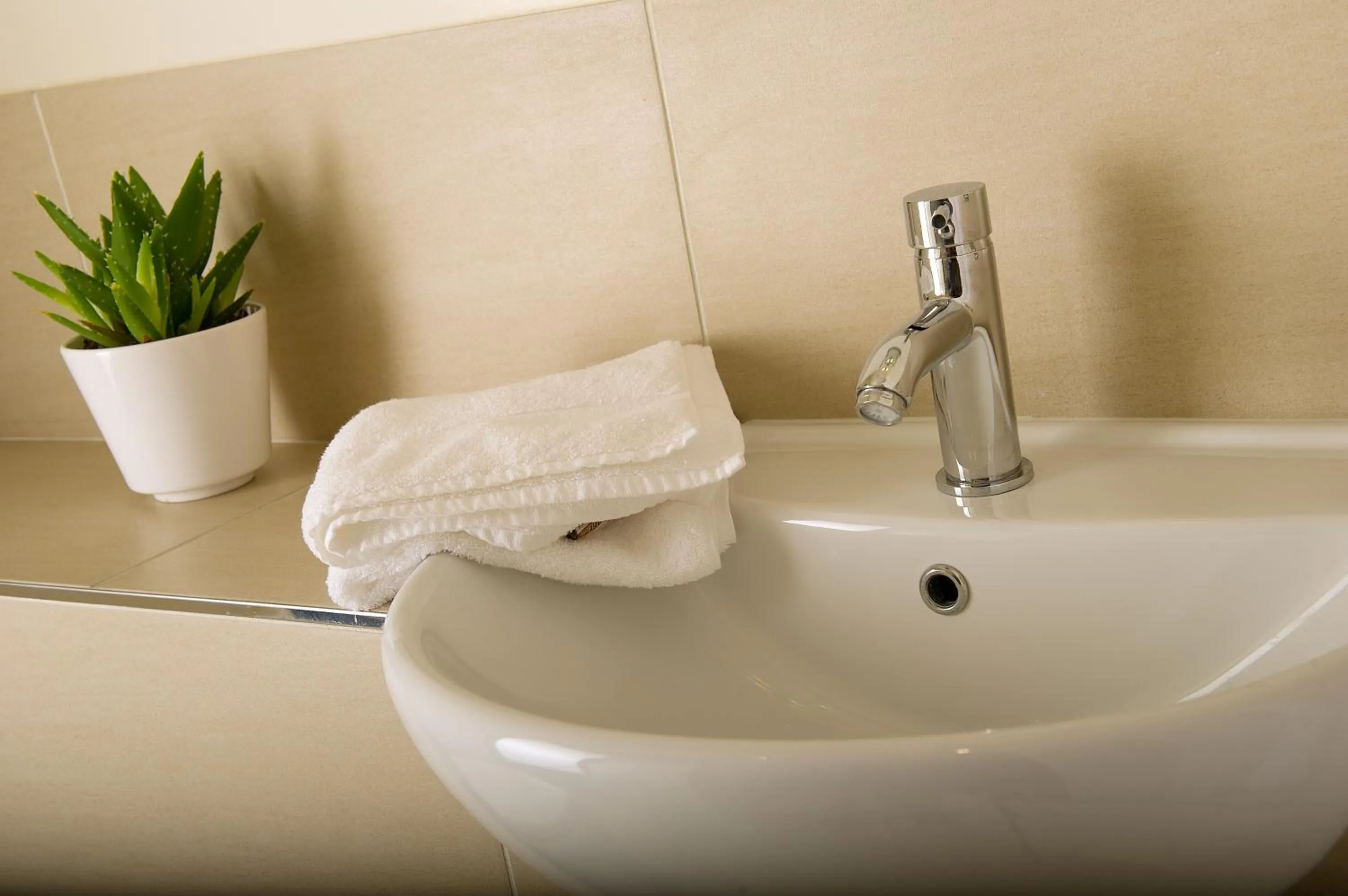 Bathroom in The Marquess of Exeter