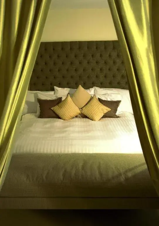 Luxury Suite in The Marquess of Exeter Luxury Suite in The Marquess of Exeter