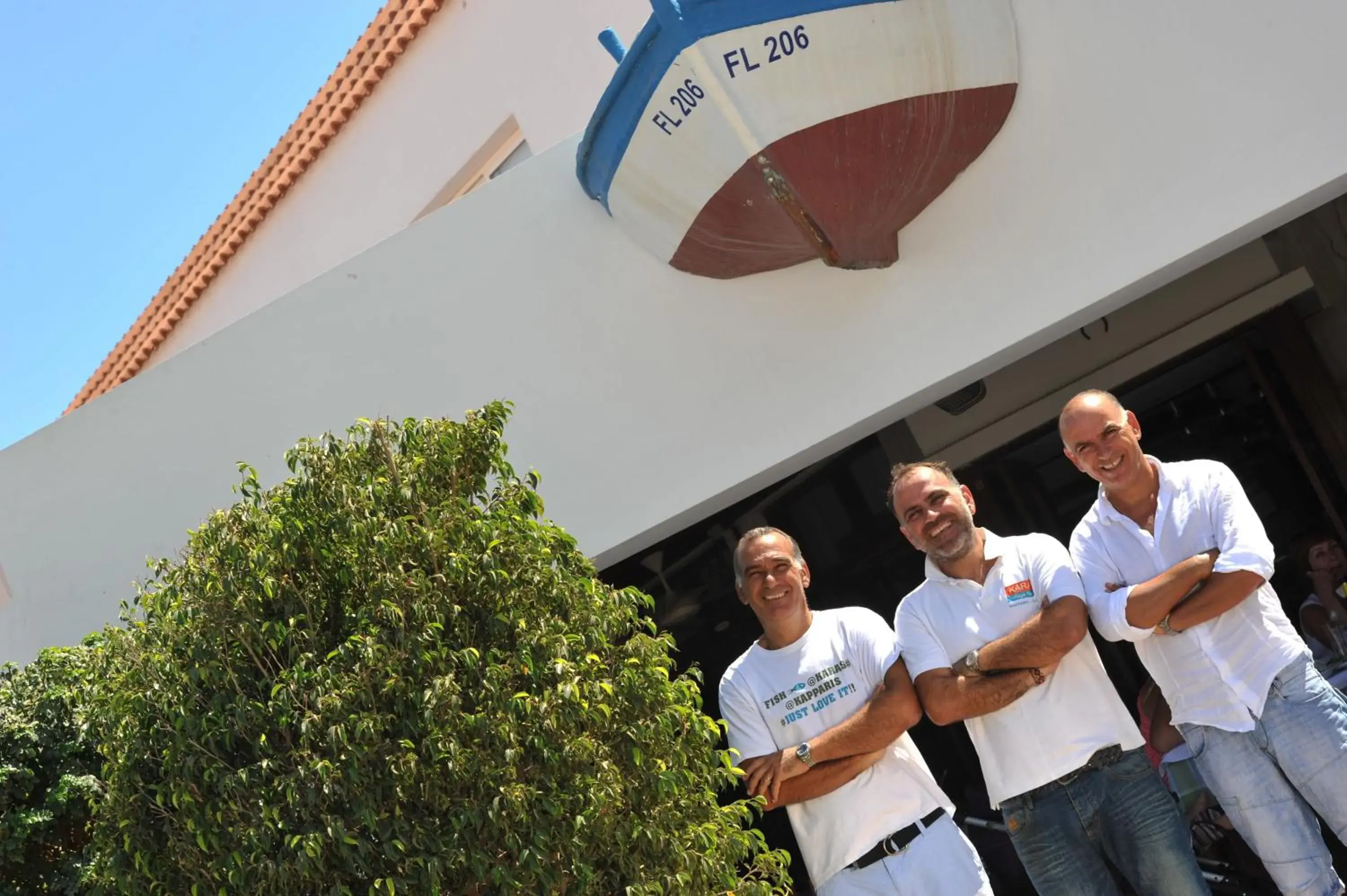 Restaurant/places to eat in Captain Karas Holidays Apartments Restaurant/places to eat in Captain Karas Holidays Apartments