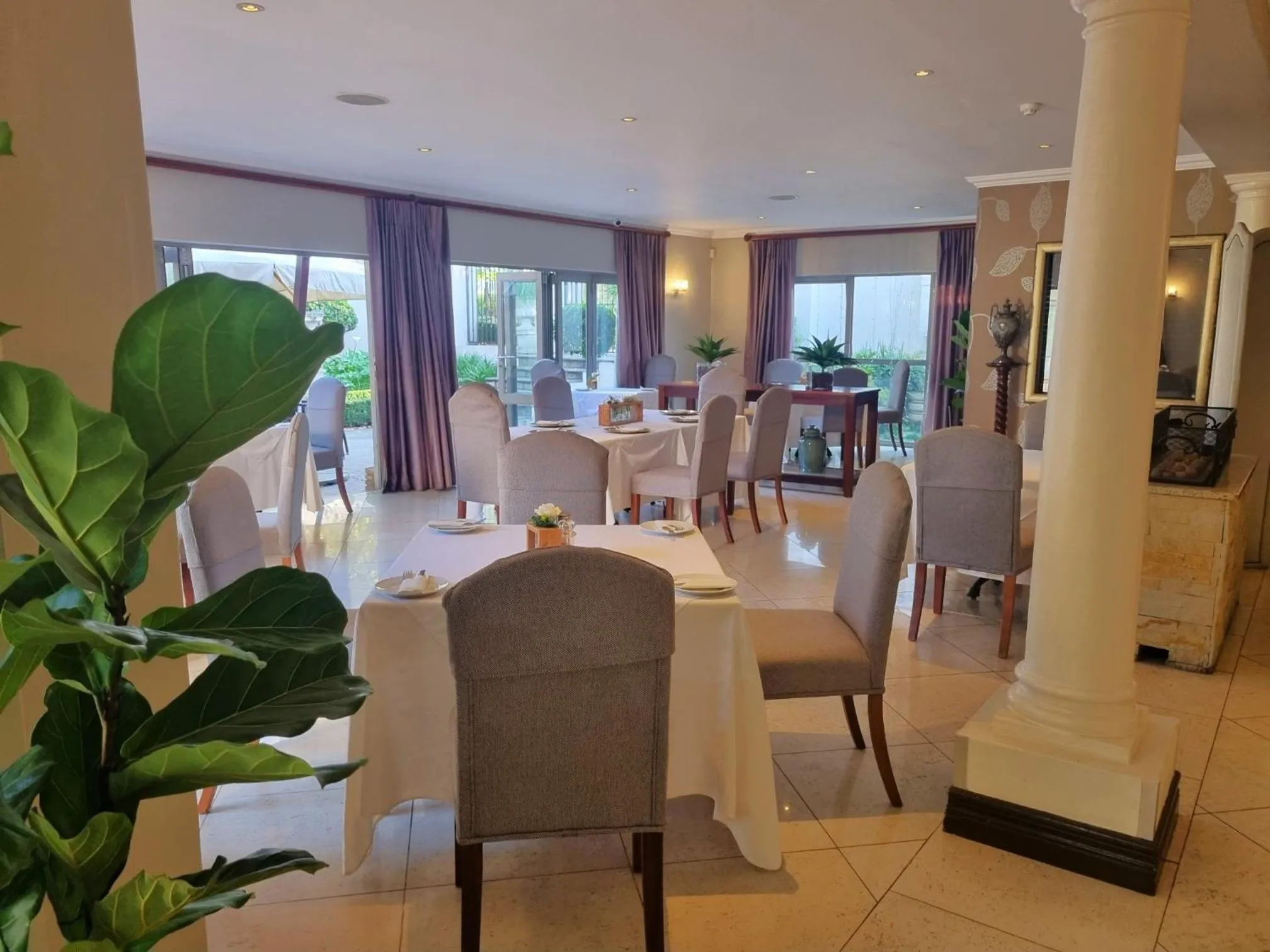 Restaurant/places to eat in The Syrene Boutique Hotel