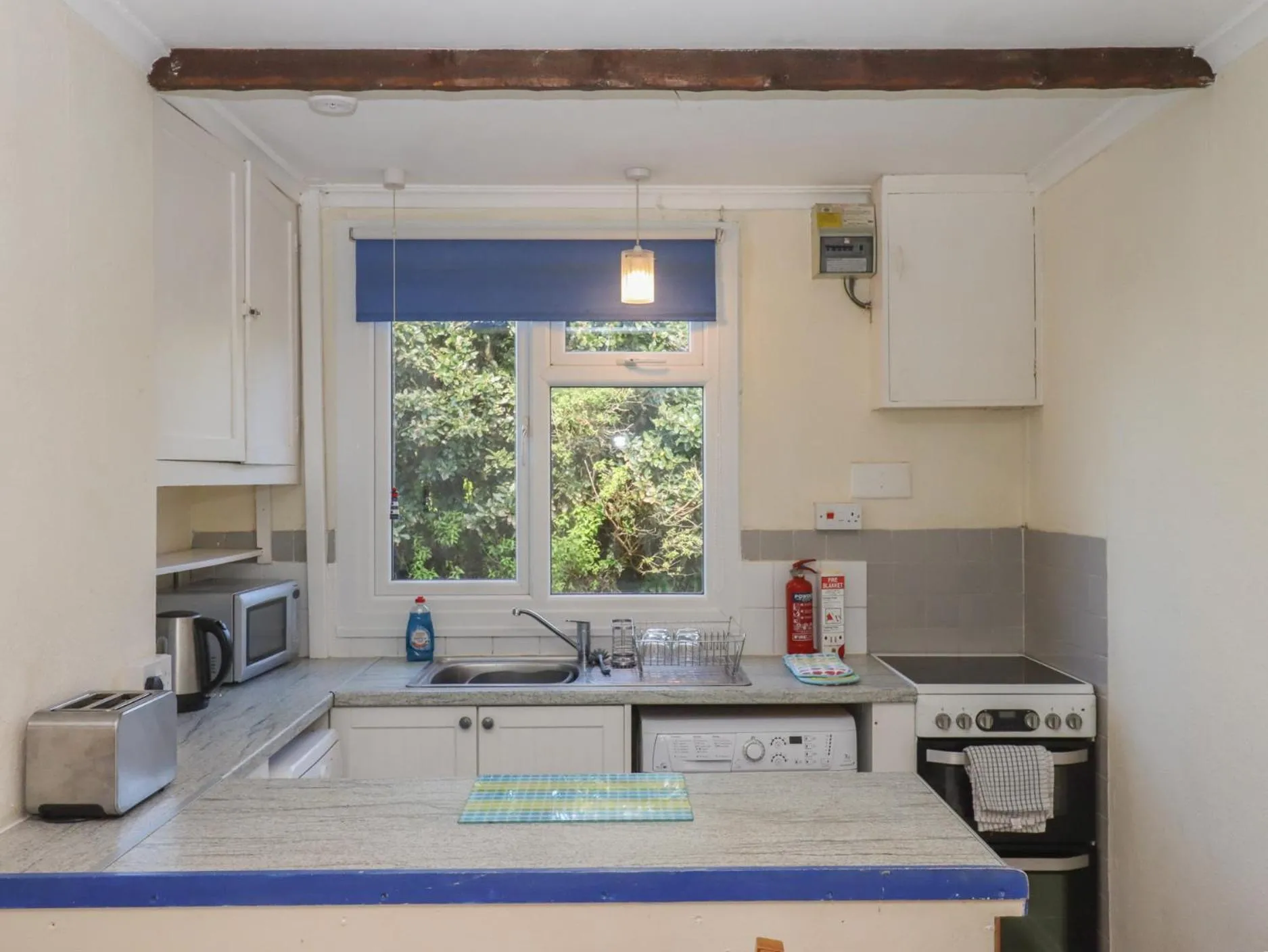Property building in Highdown