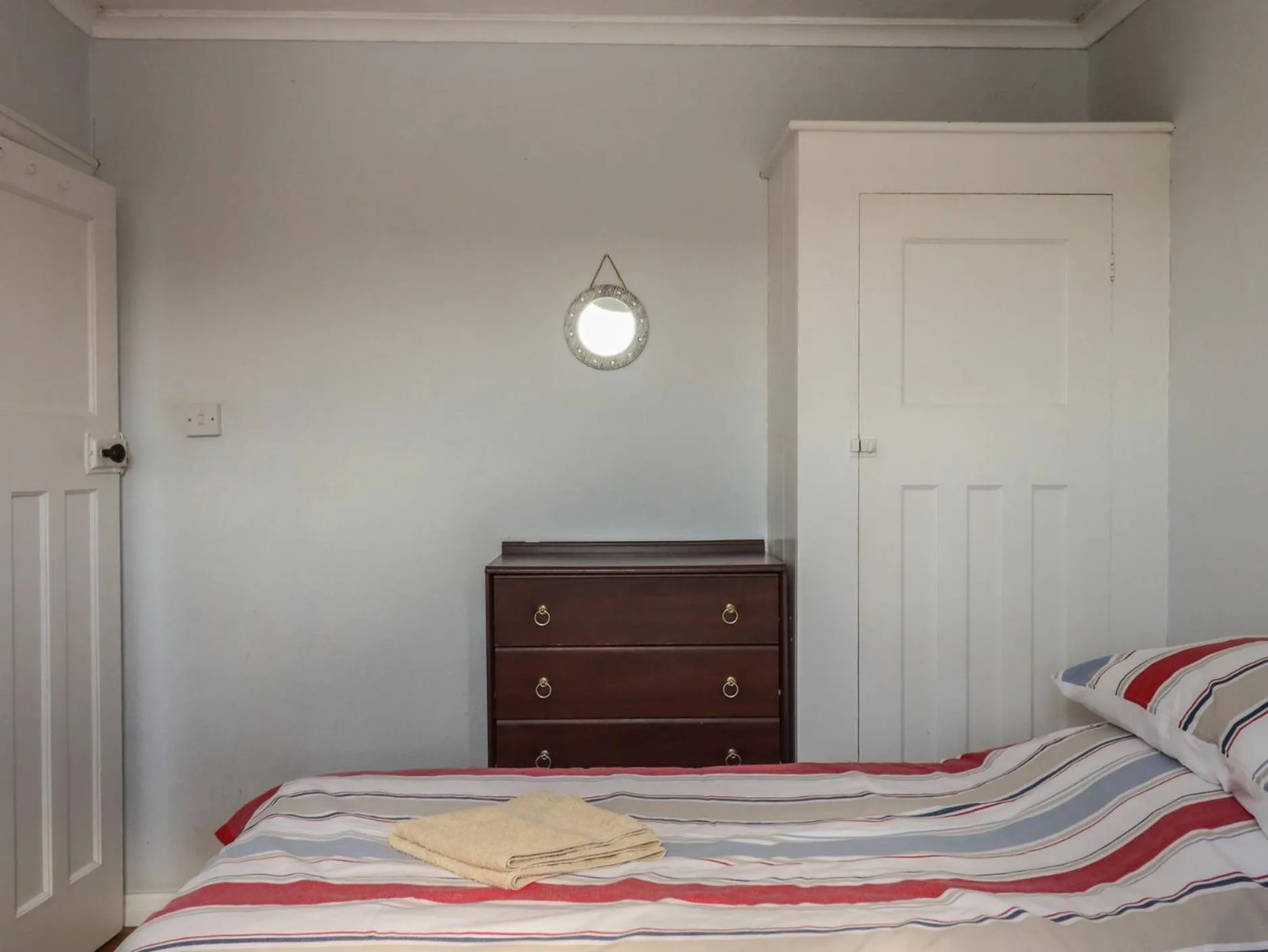 Property building, Bed in Highdown
