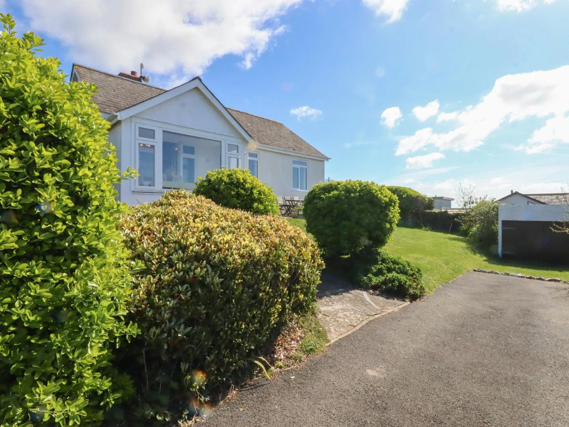 Property building in Highdown