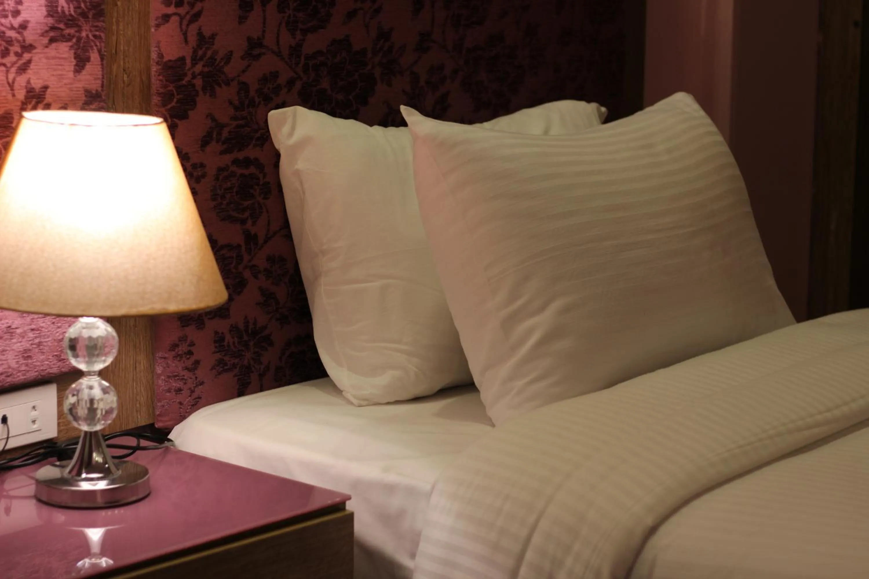 Bed in Santana Hotel Cairo