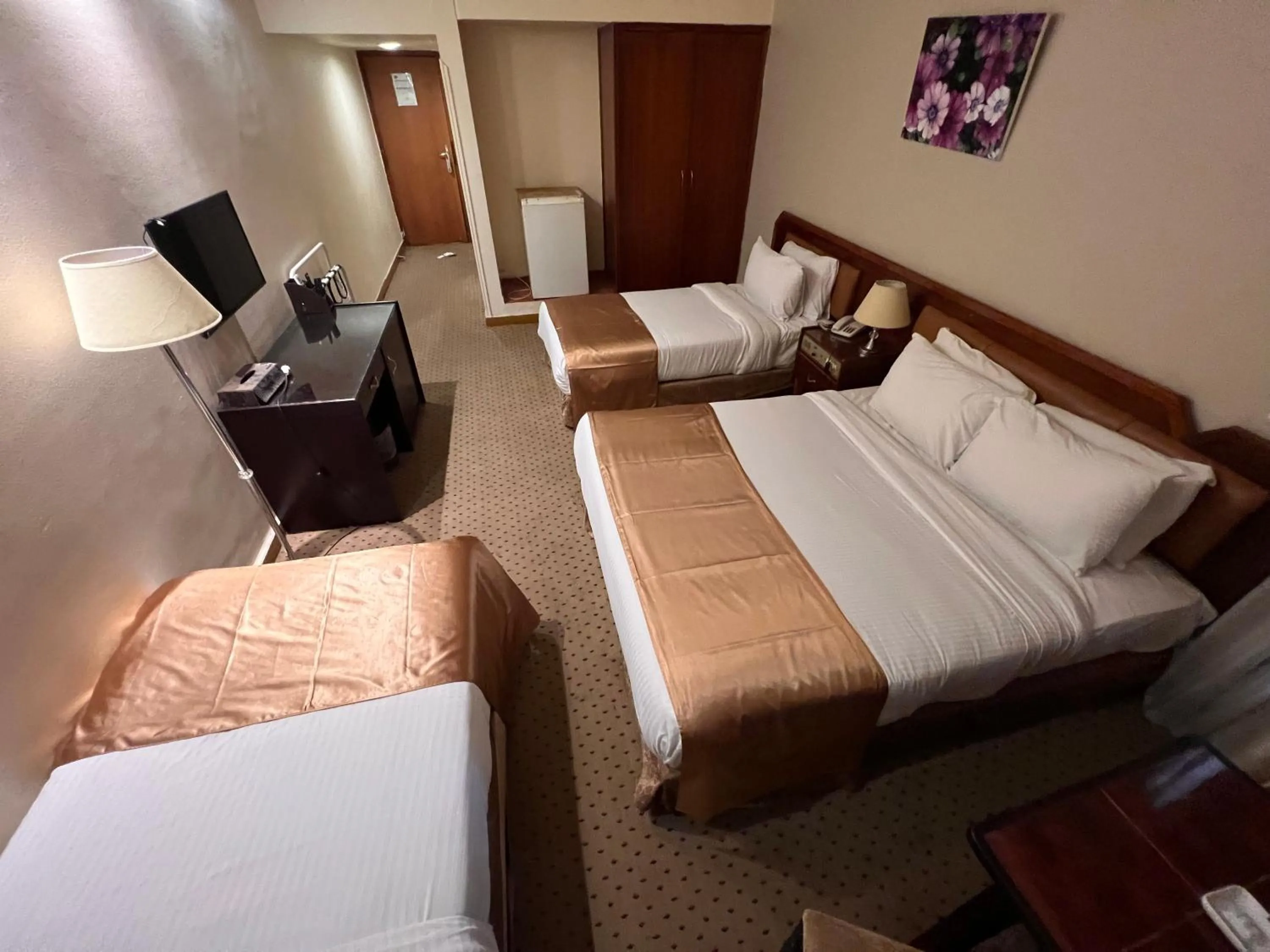 Bed in Santana Hotel Cairo