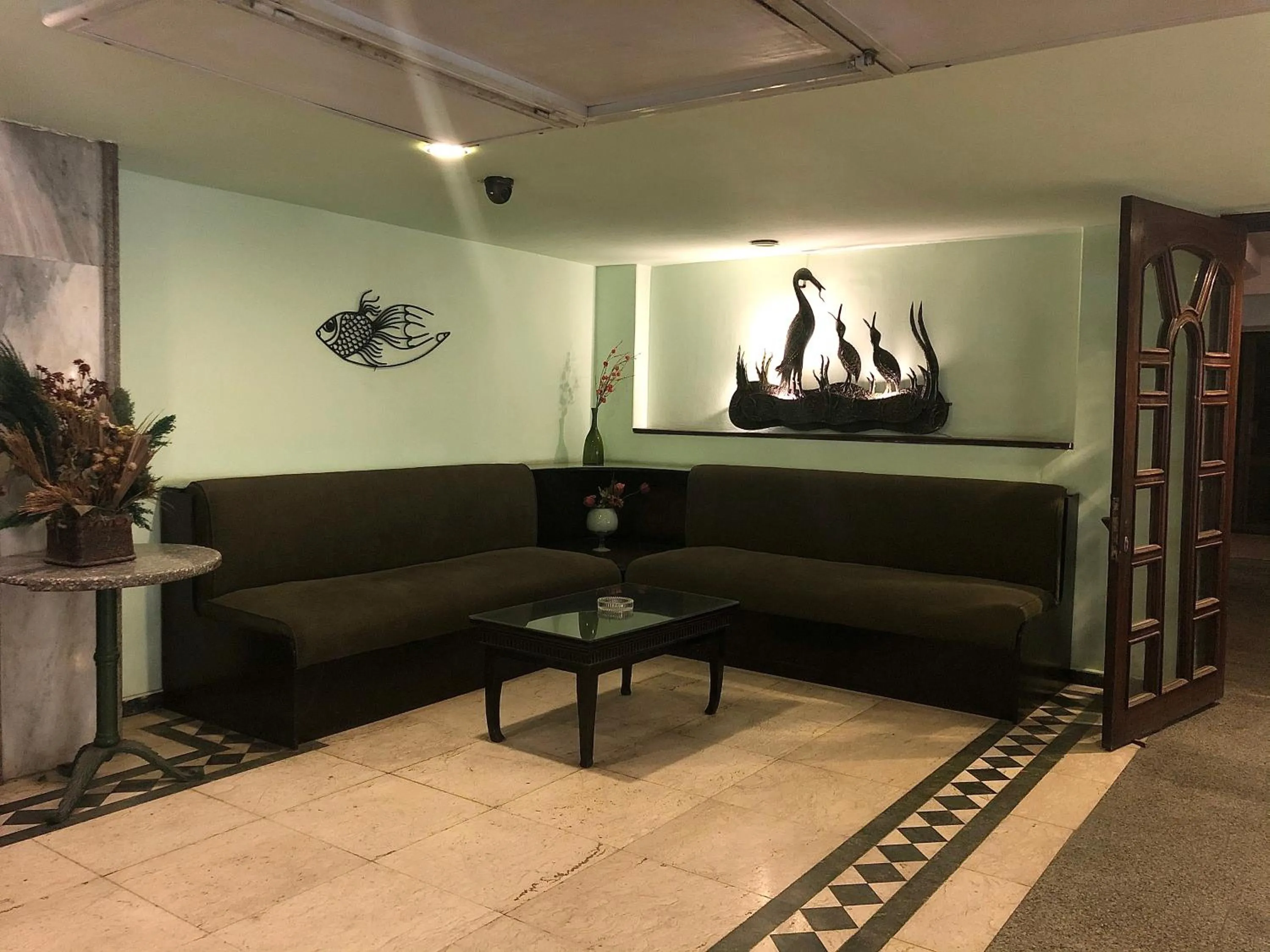 Restaurant/places to eat in Santana Hotel Cairo