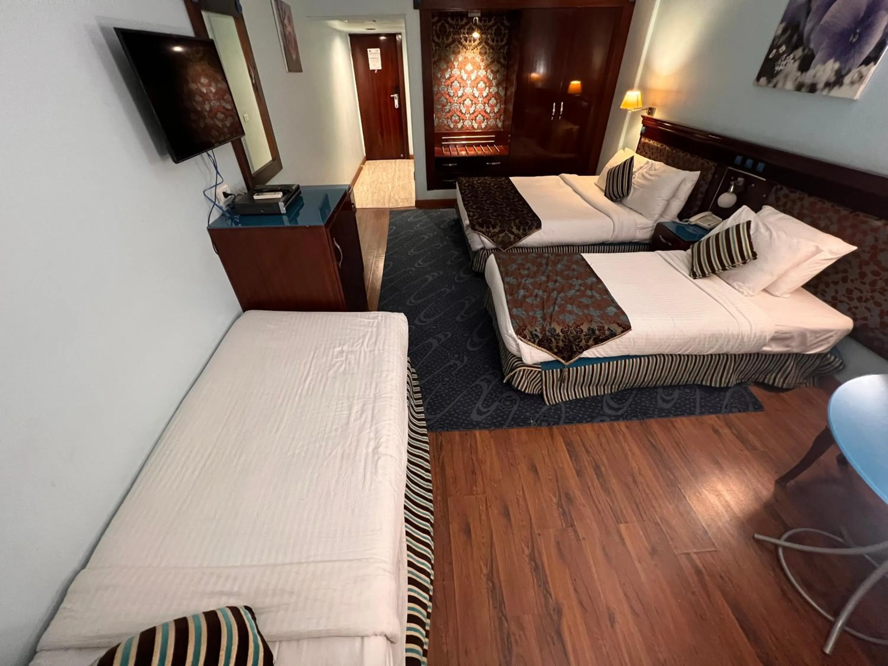 Bed in Santana Hotel Cairo