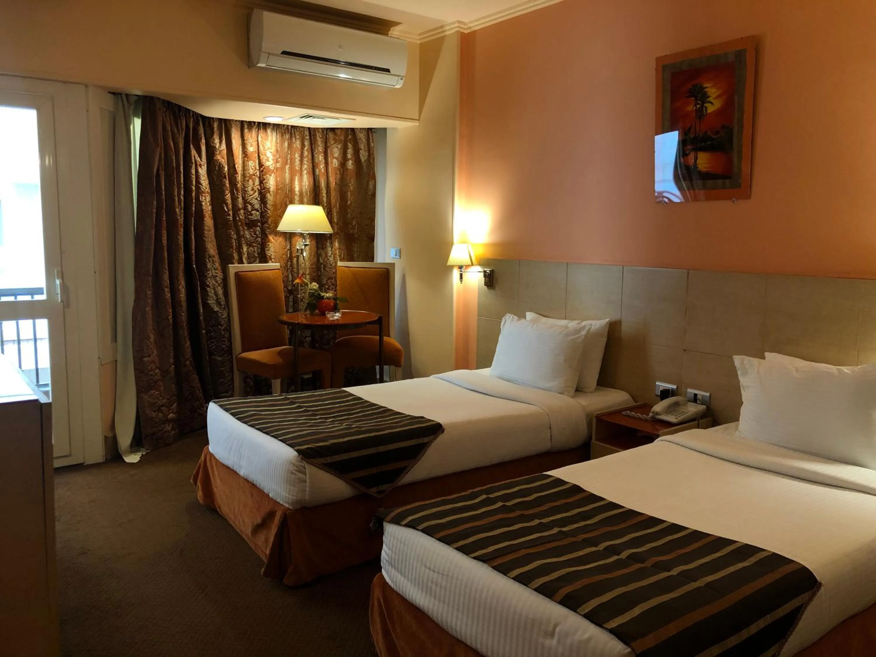 Bed in Santana Hotel Cairo