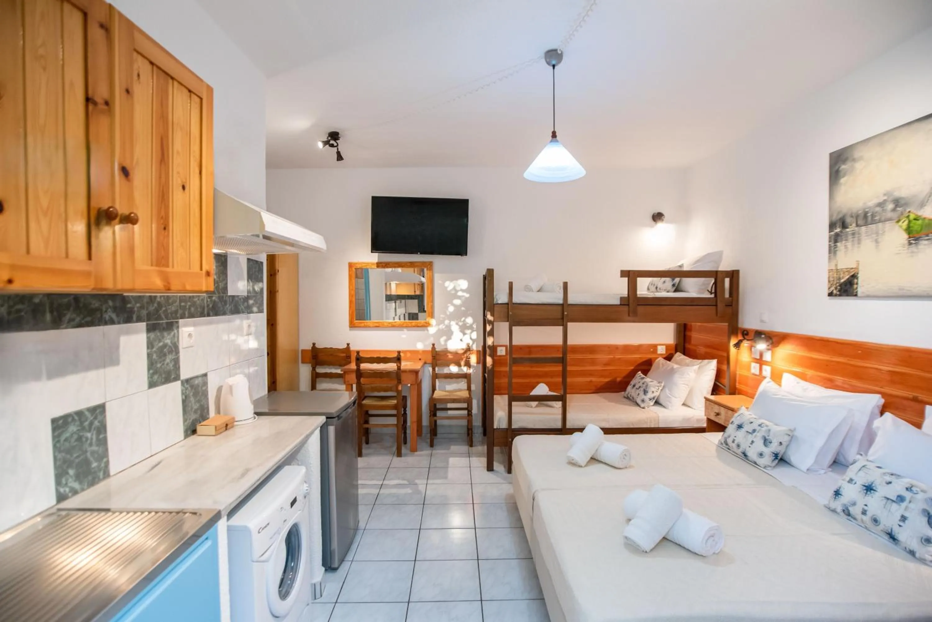 Coffee/tea facilities, Bed in Kontaratos Studios & Apartments