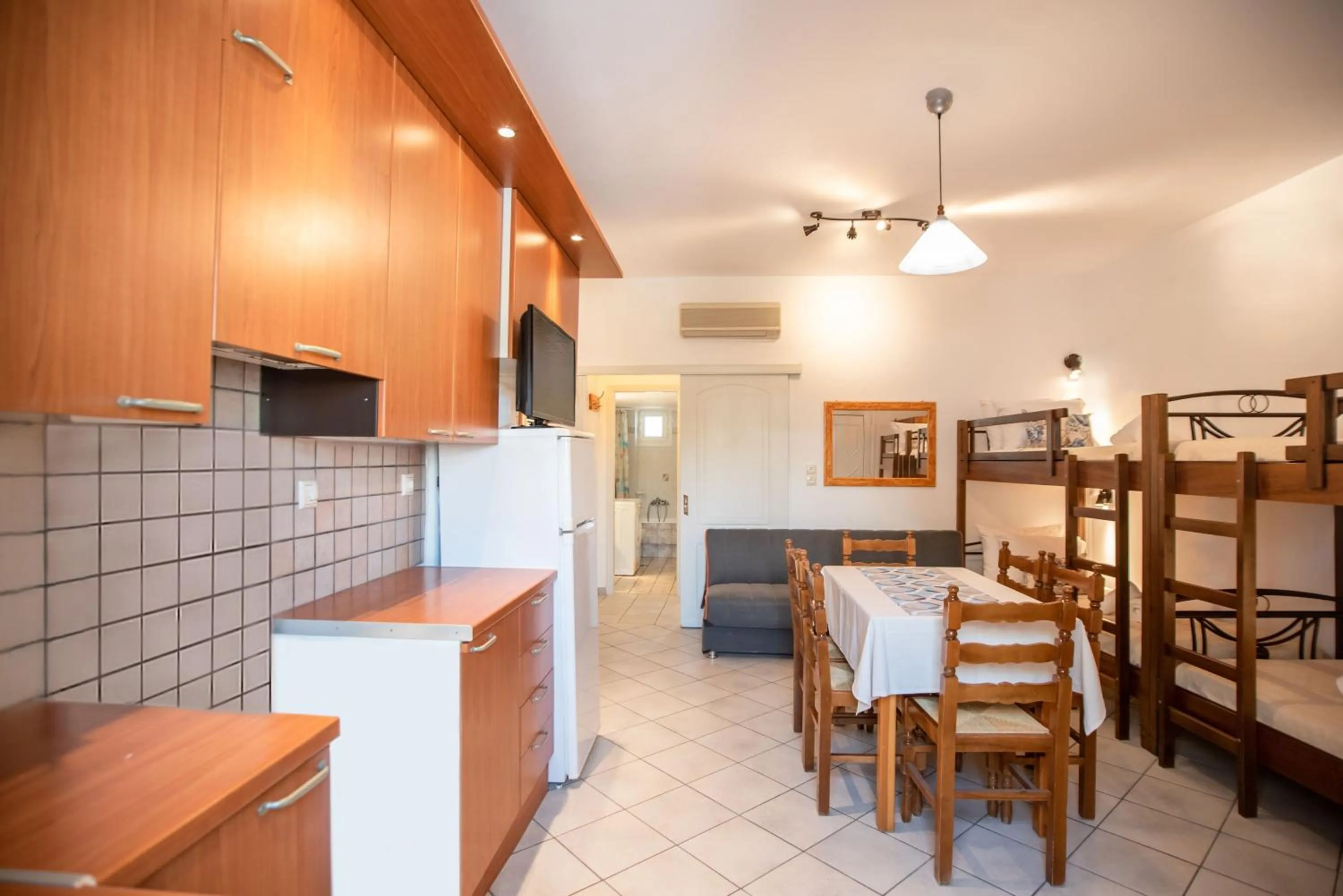 Coffee/tea facilities in Kontaratos Studios & Apartments