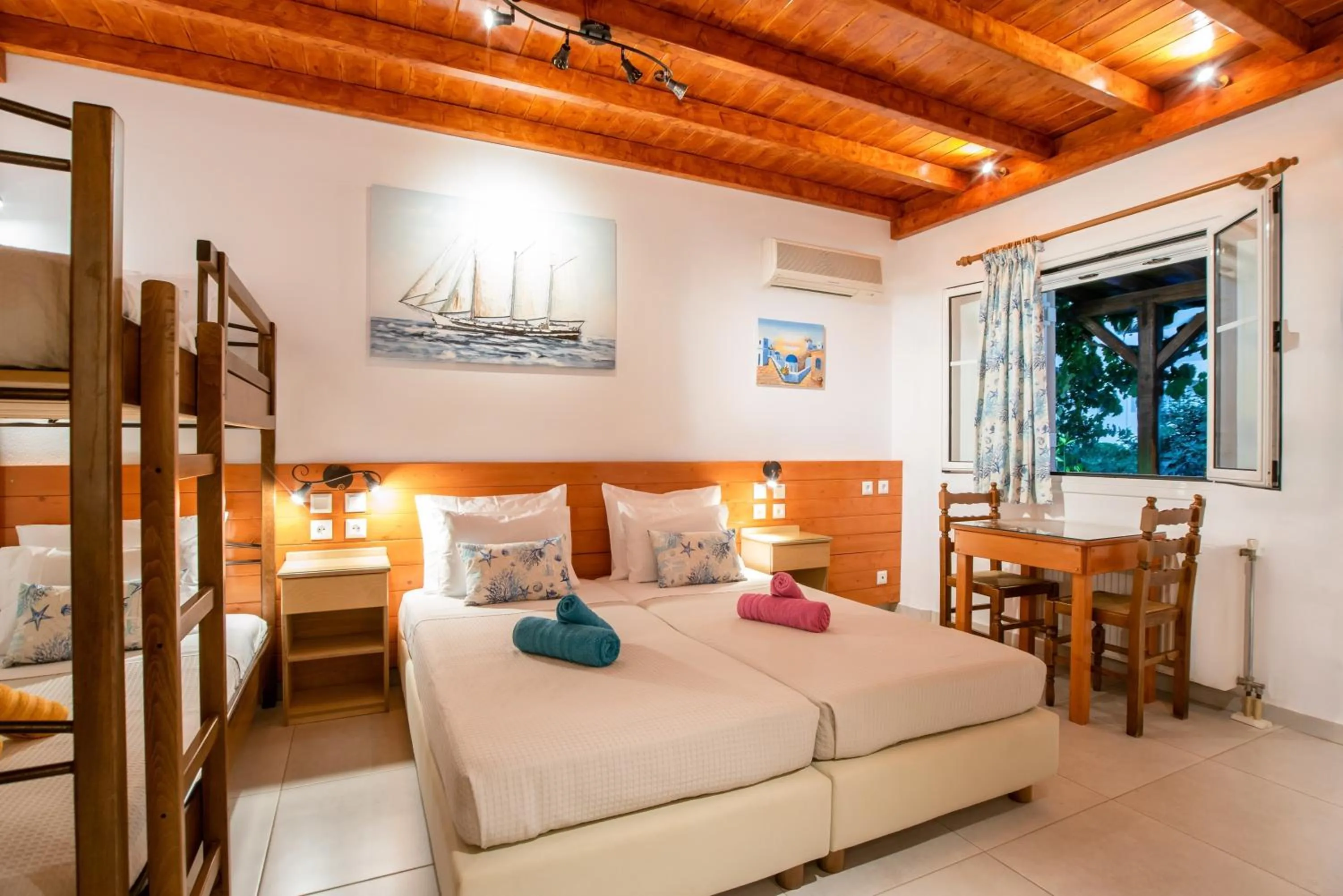 Photo of the whole room, Bed in Kontaratos Studios & Apartments