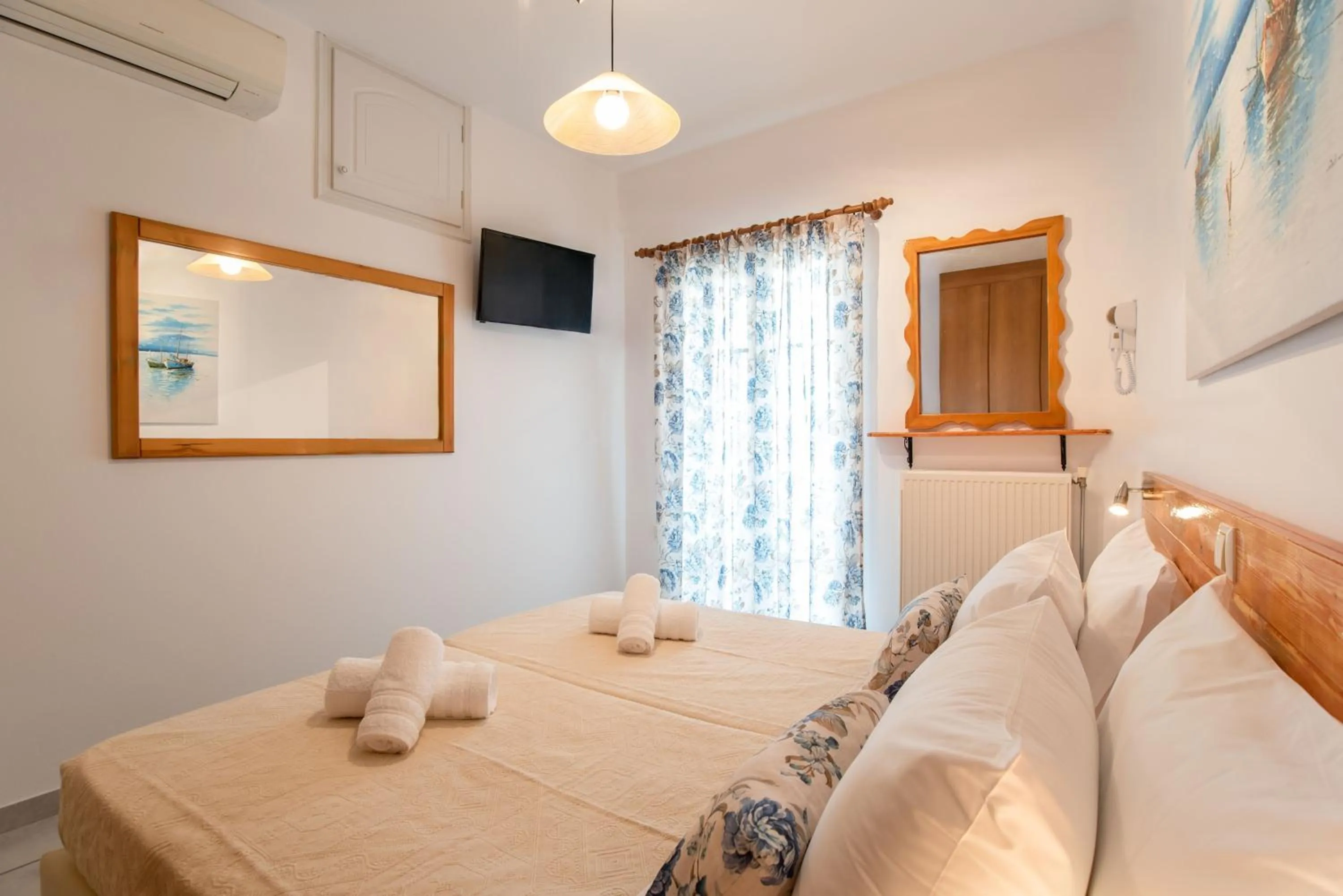 Bedroom, Bed in Kontaratos Studios & Apartments