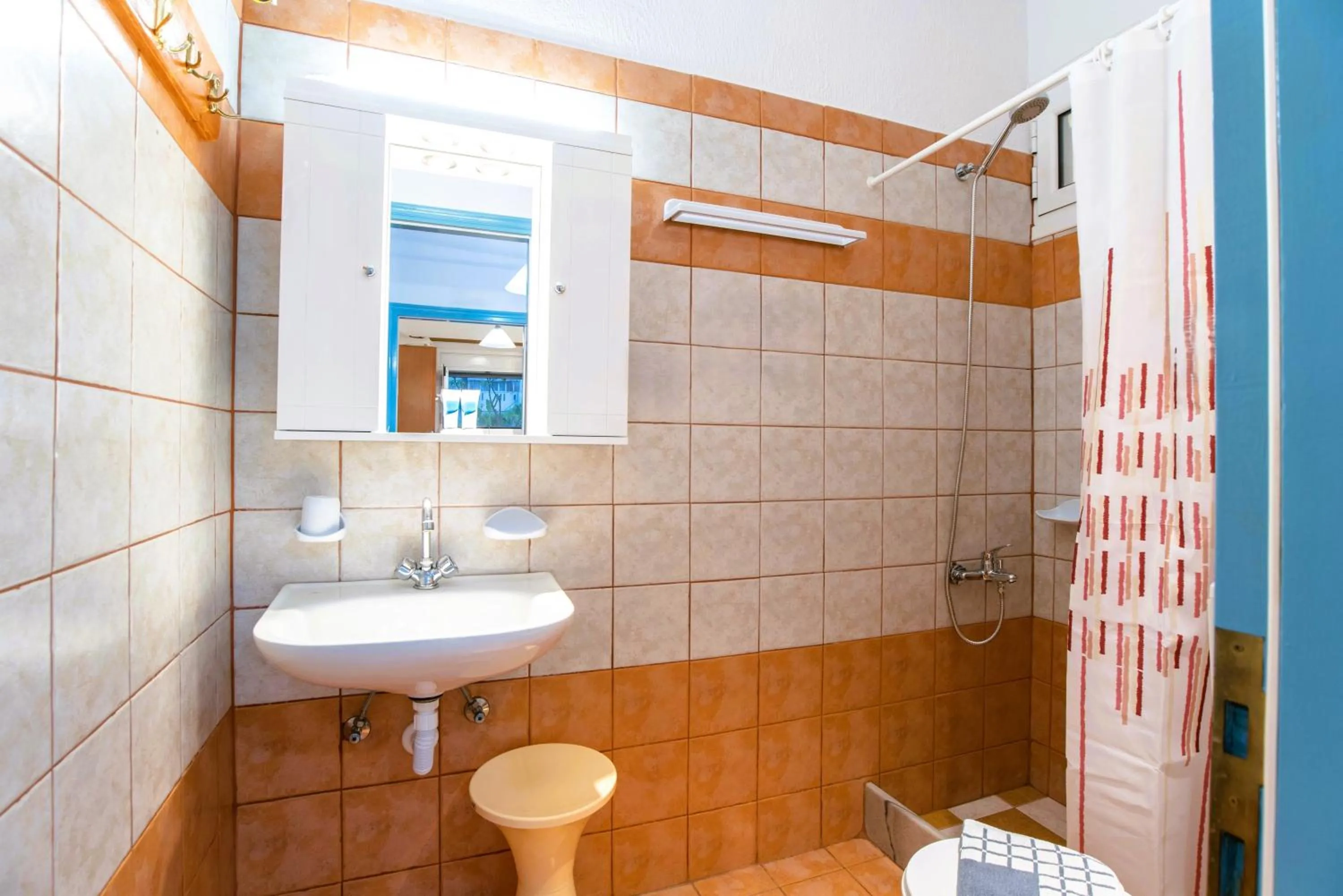 Shower in Kontaratos Studios & Apartments