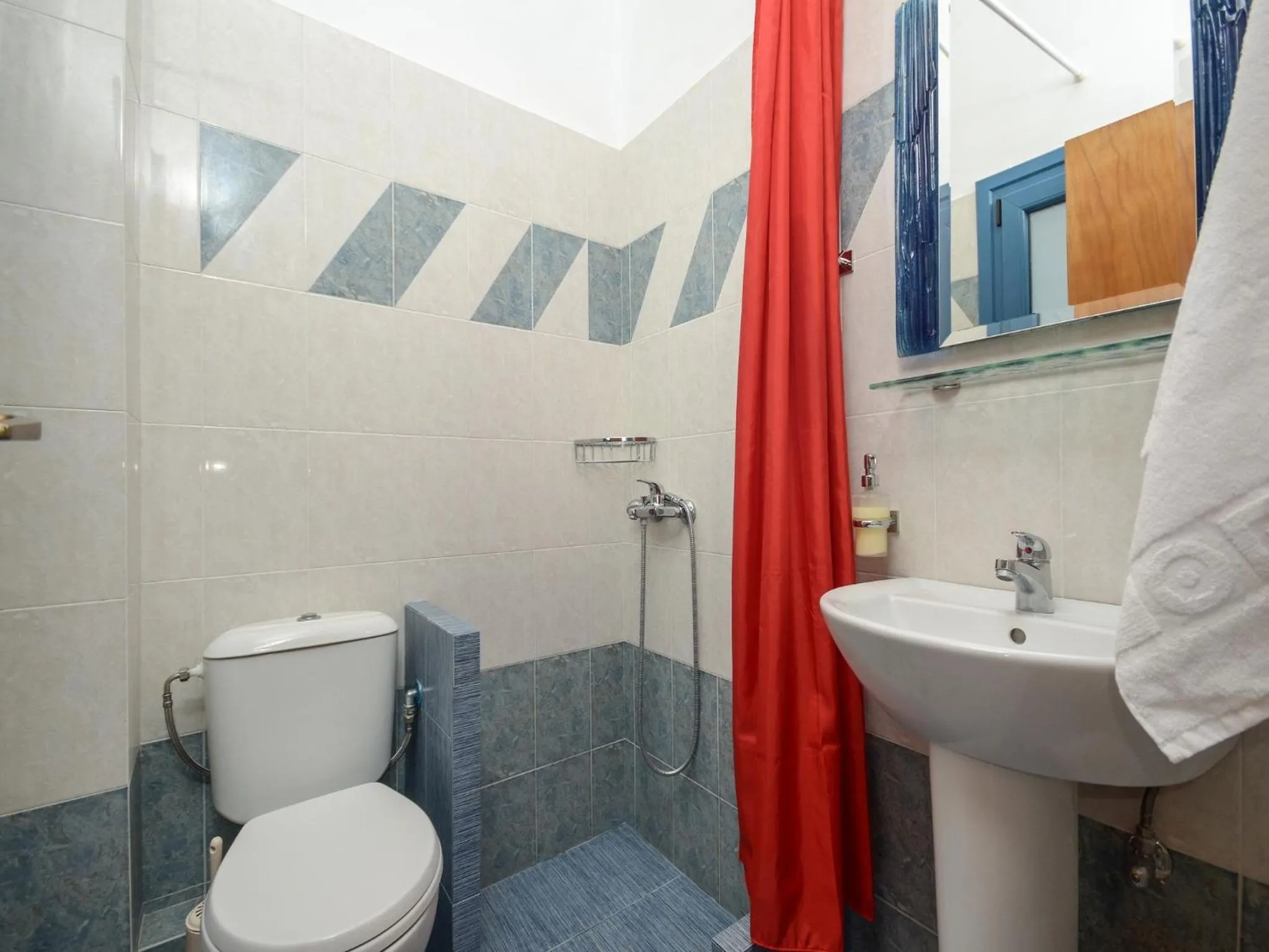 Shower in Sofia Studios