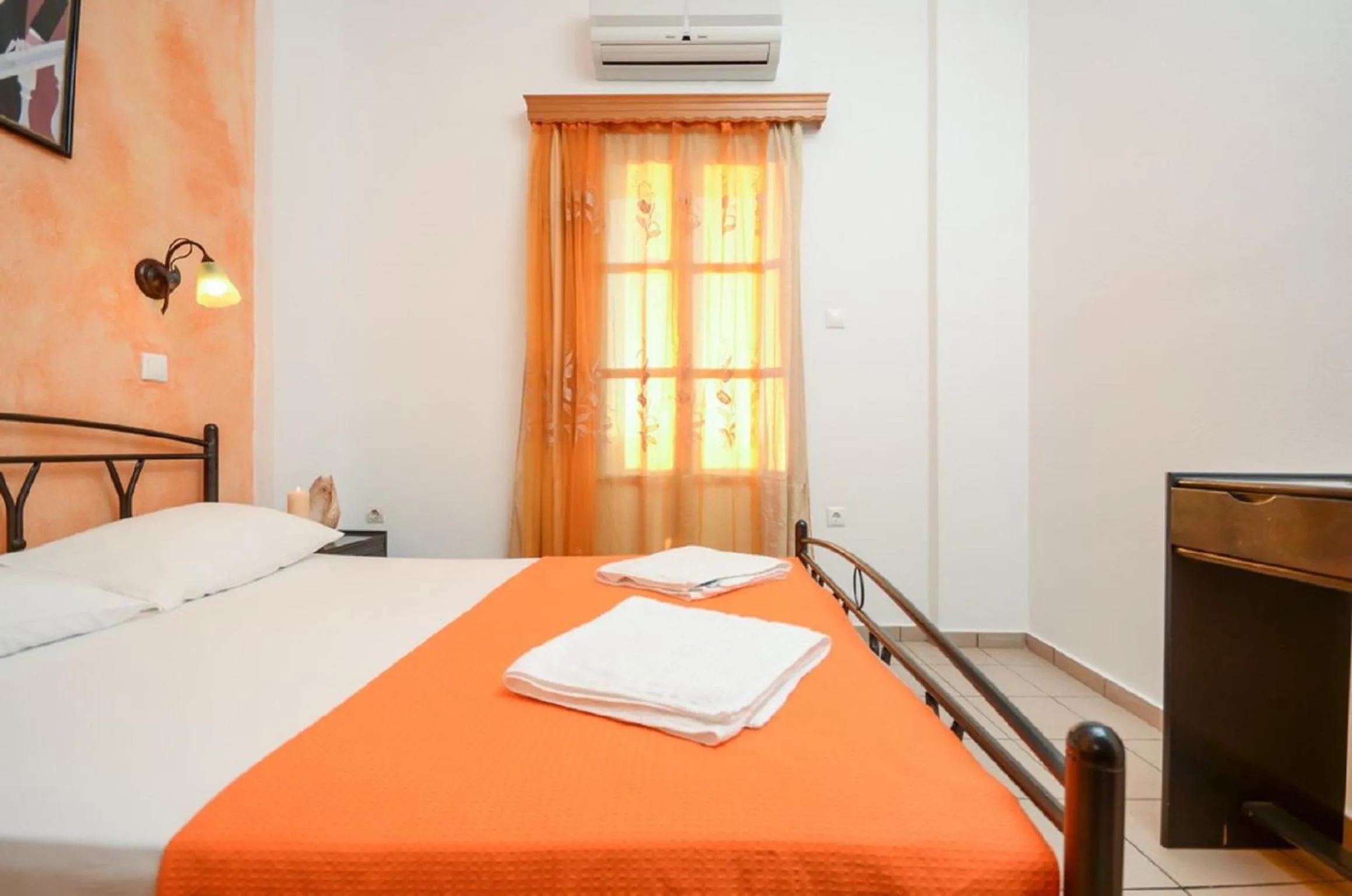 Bedroom, Bed in Sofia Studios