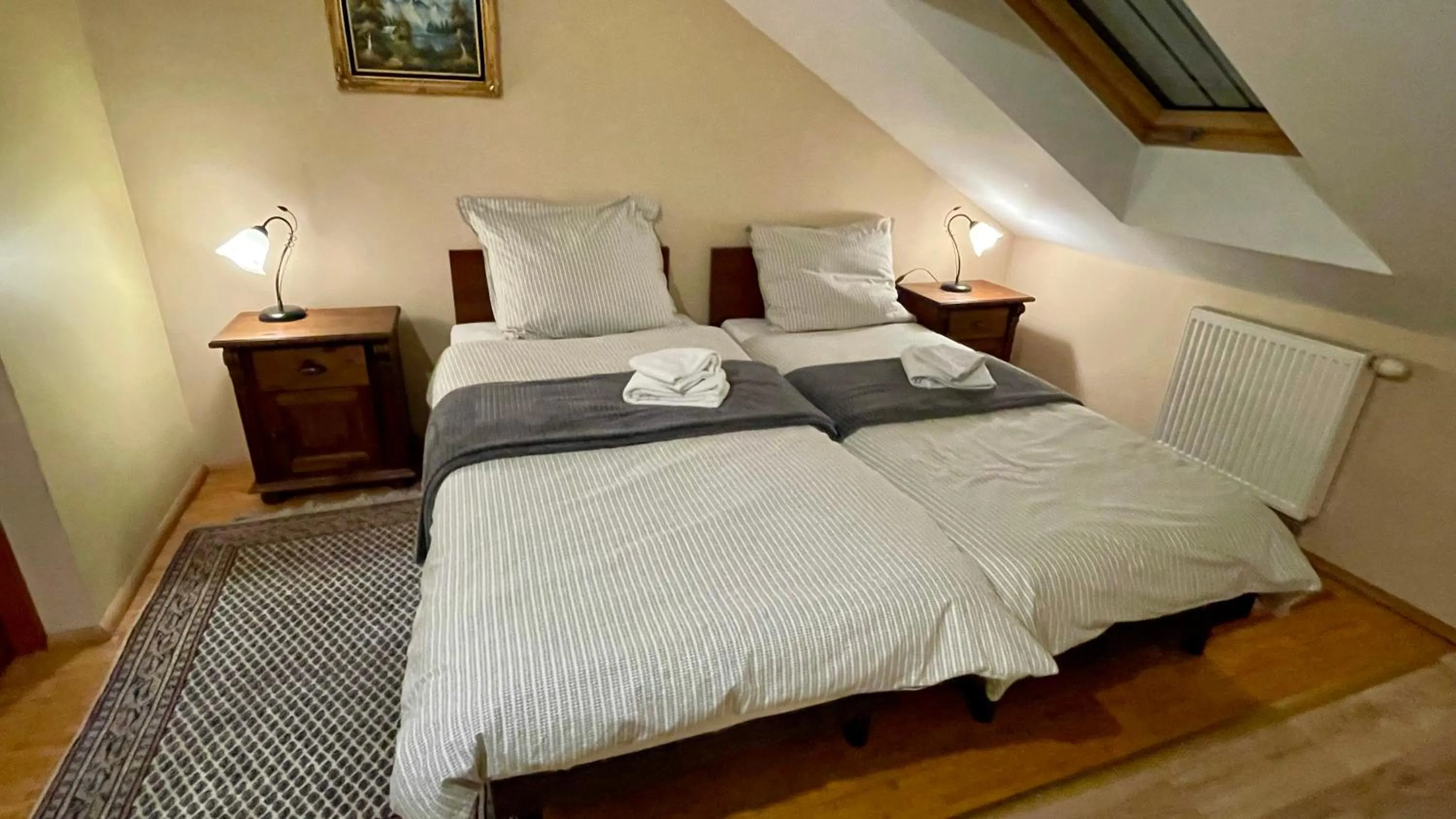 Bed in Pałac SŁONOWICE