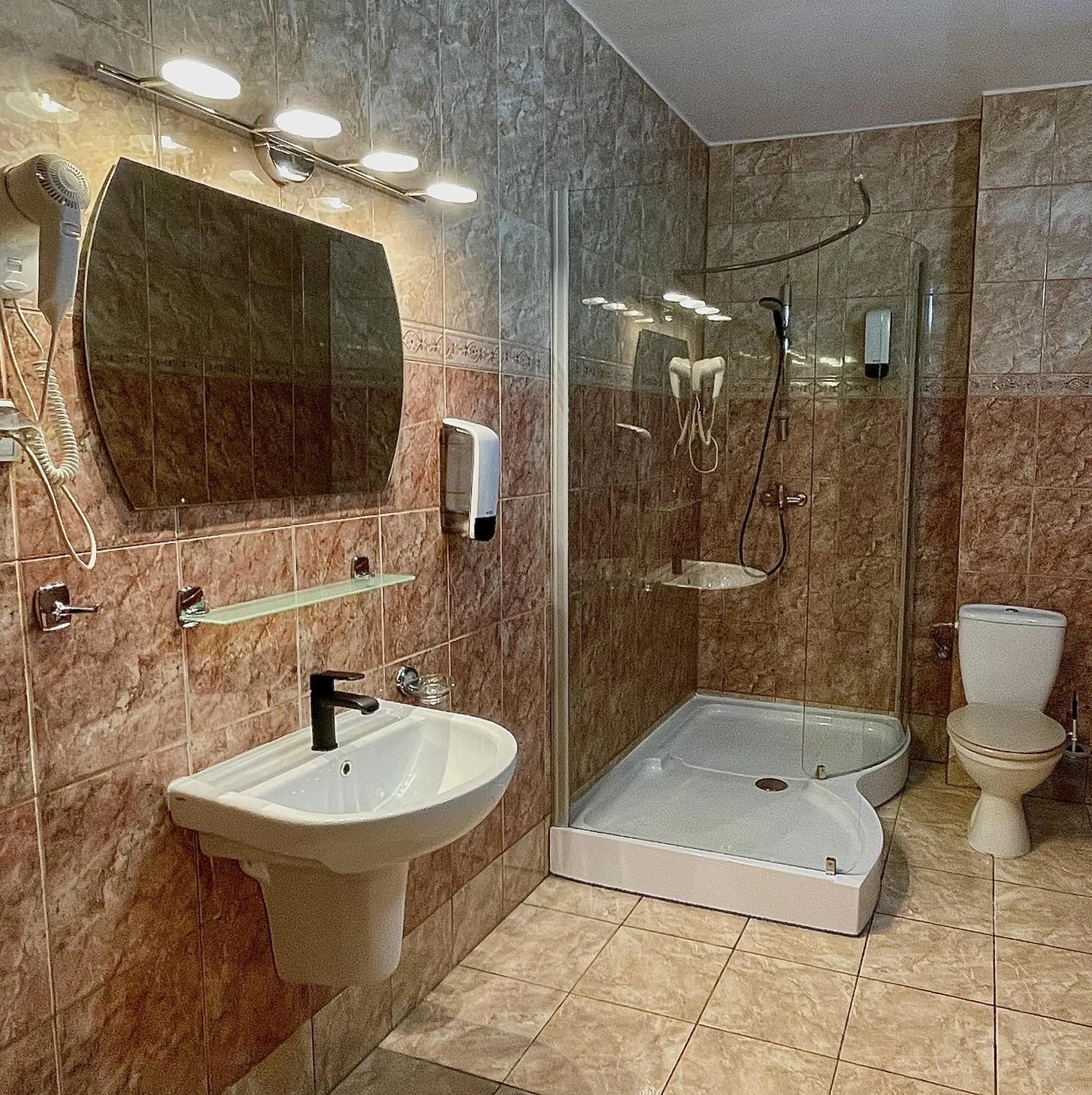 Shower in Pałac SŁONOWICE