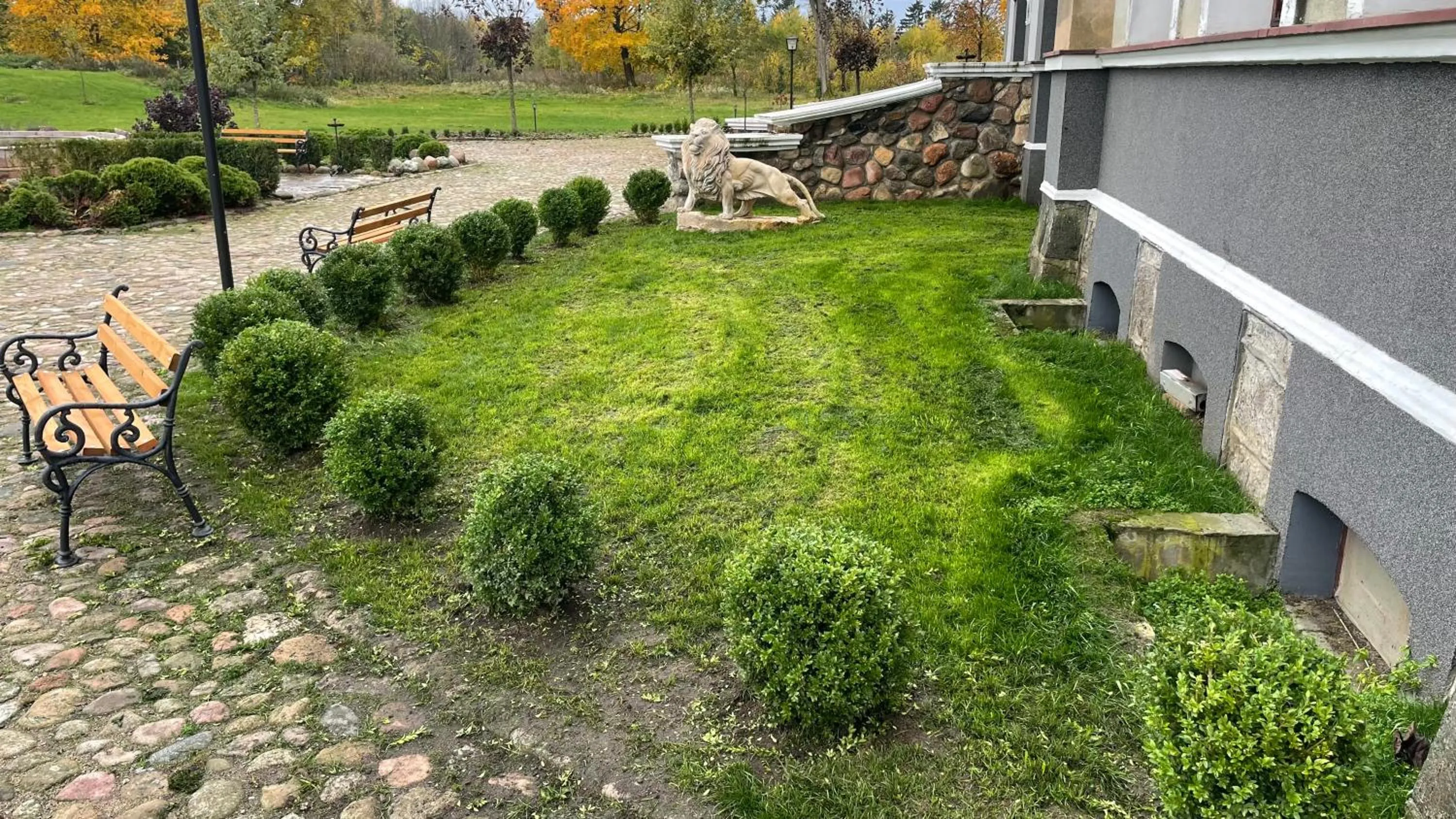 Property building in Pałac SŁONOWICE