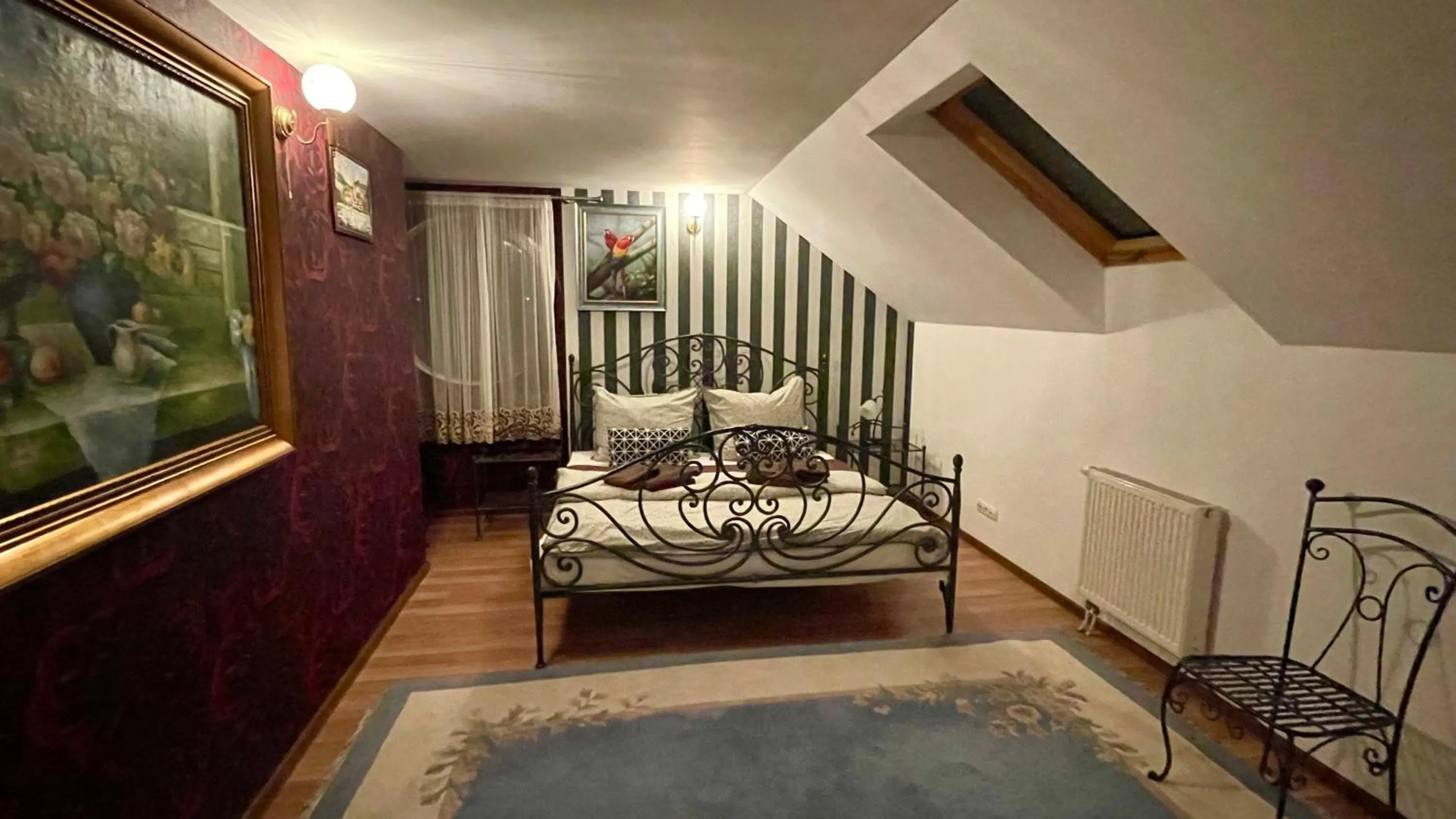 Bed in Pałac SŁONOWICE