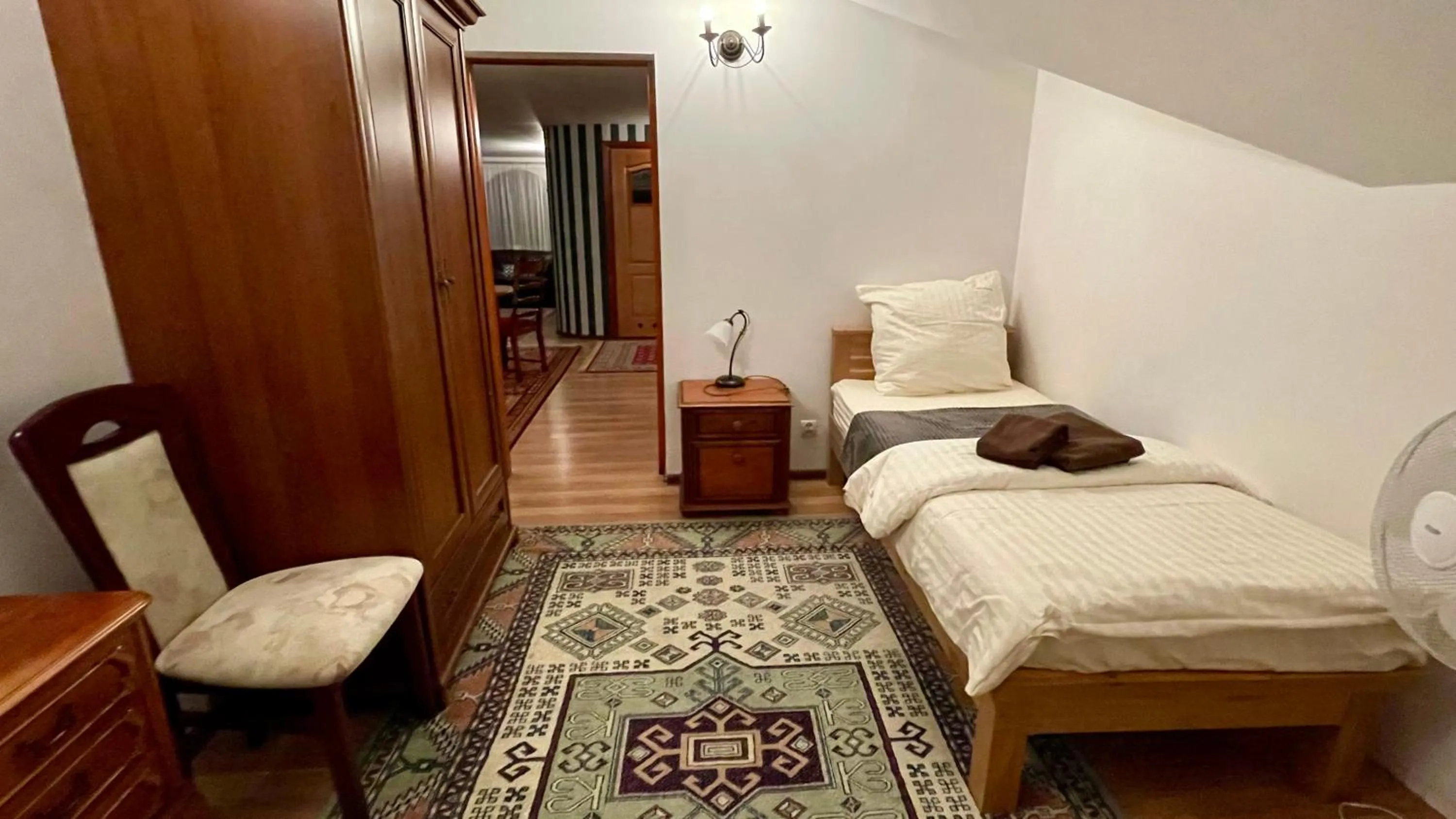 Bed in Pałac SŁONOWICE