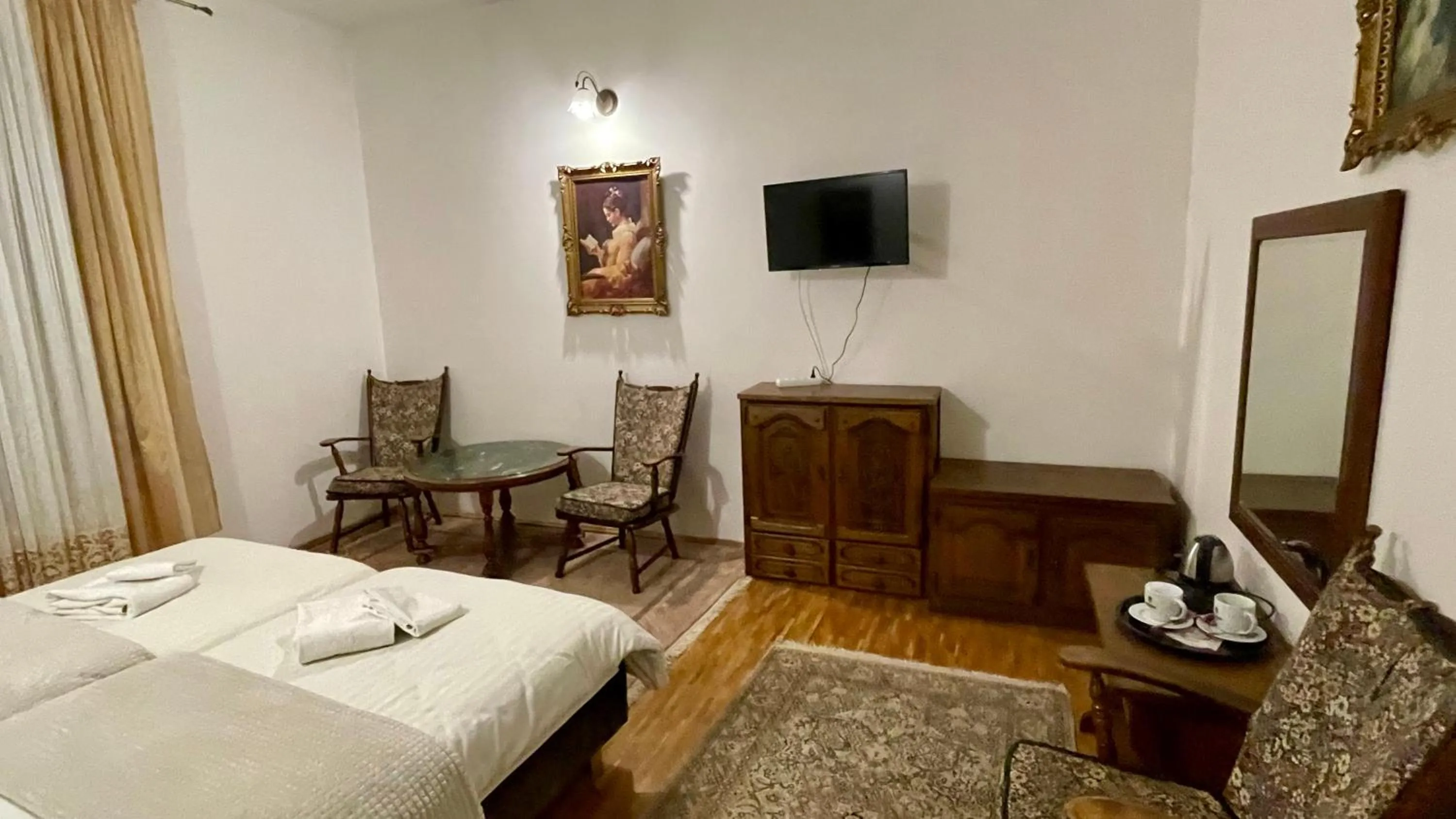 Bed in Pałac SŁONOWICE