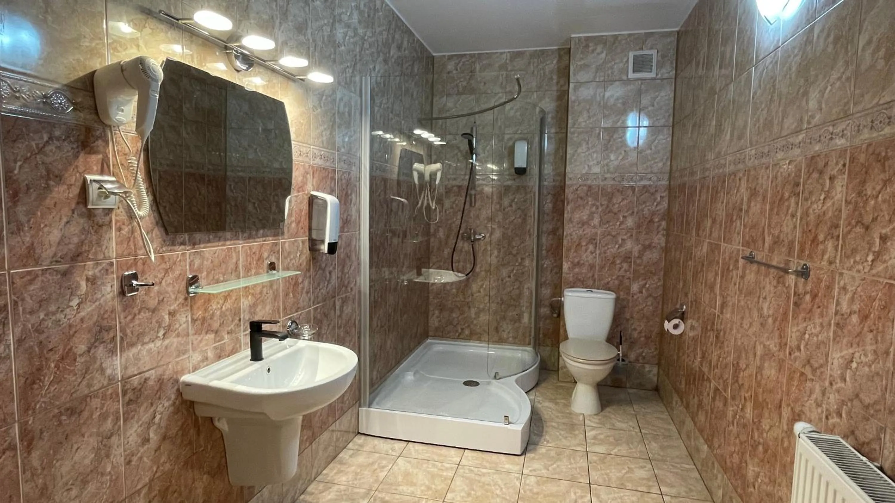 Shower in Pałac SŁONOWICE