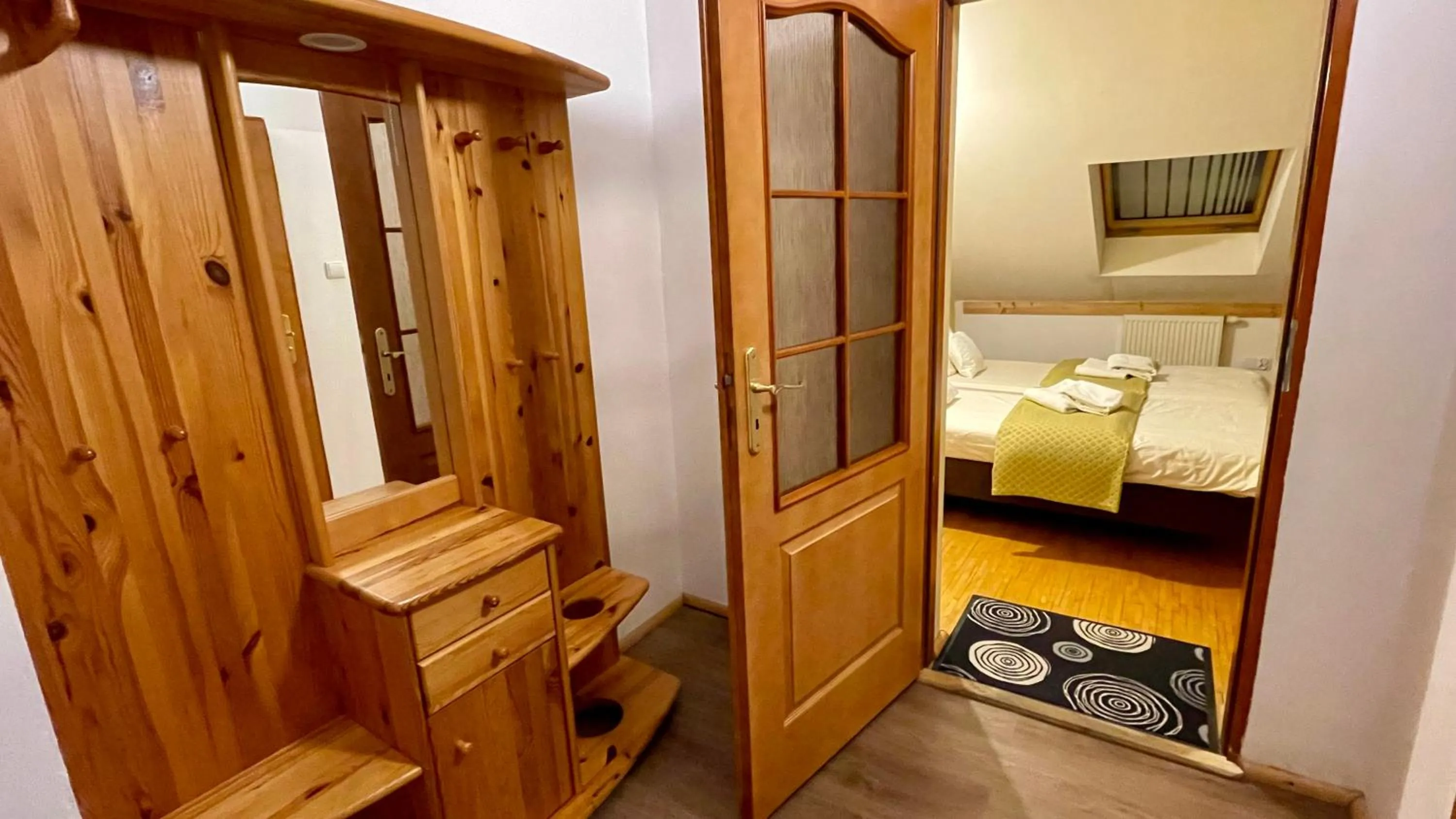 Bed in Pałac SŁONOWICE