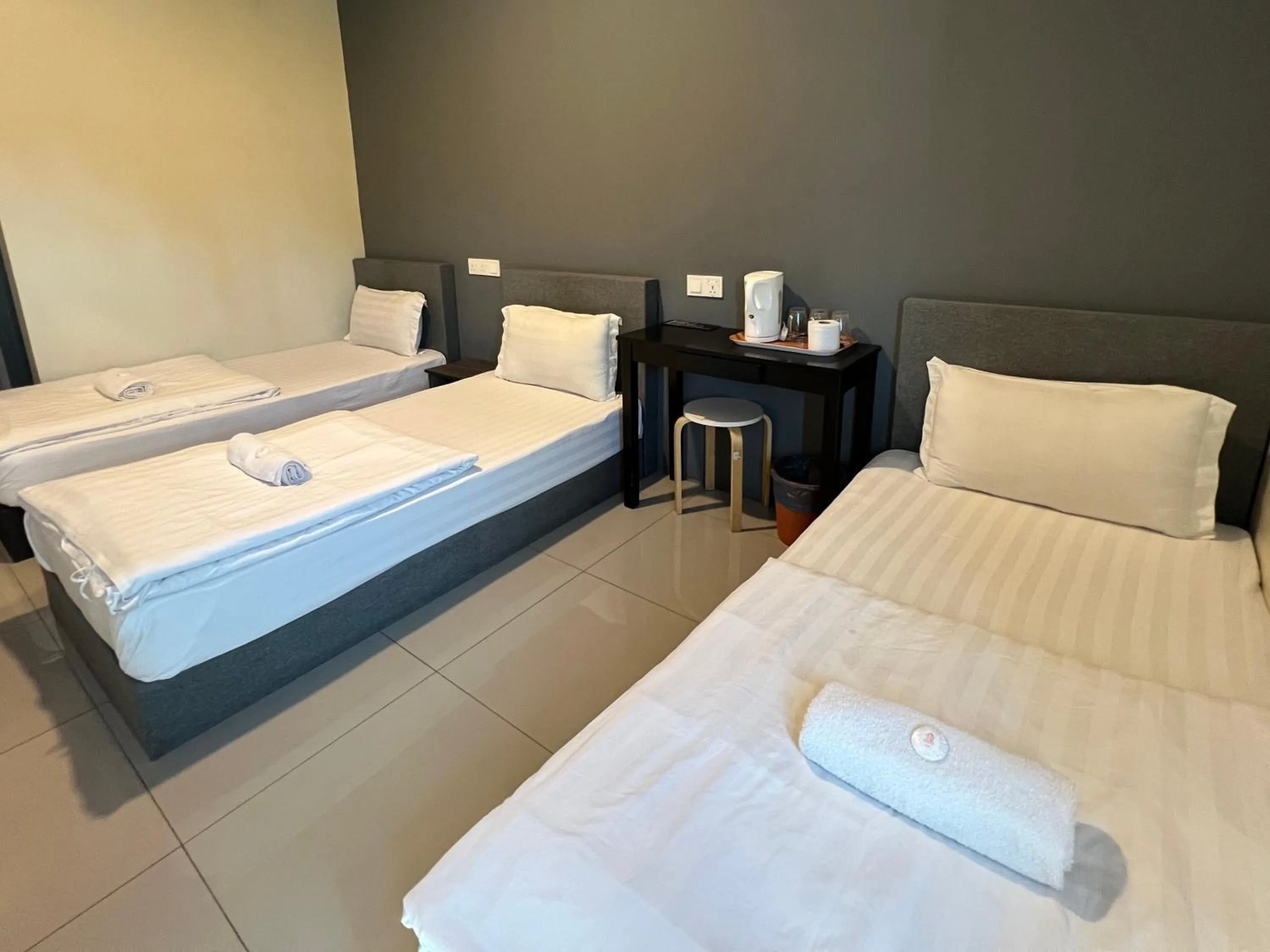 Bed in Gebeng Industrial Park Budget Hotel
