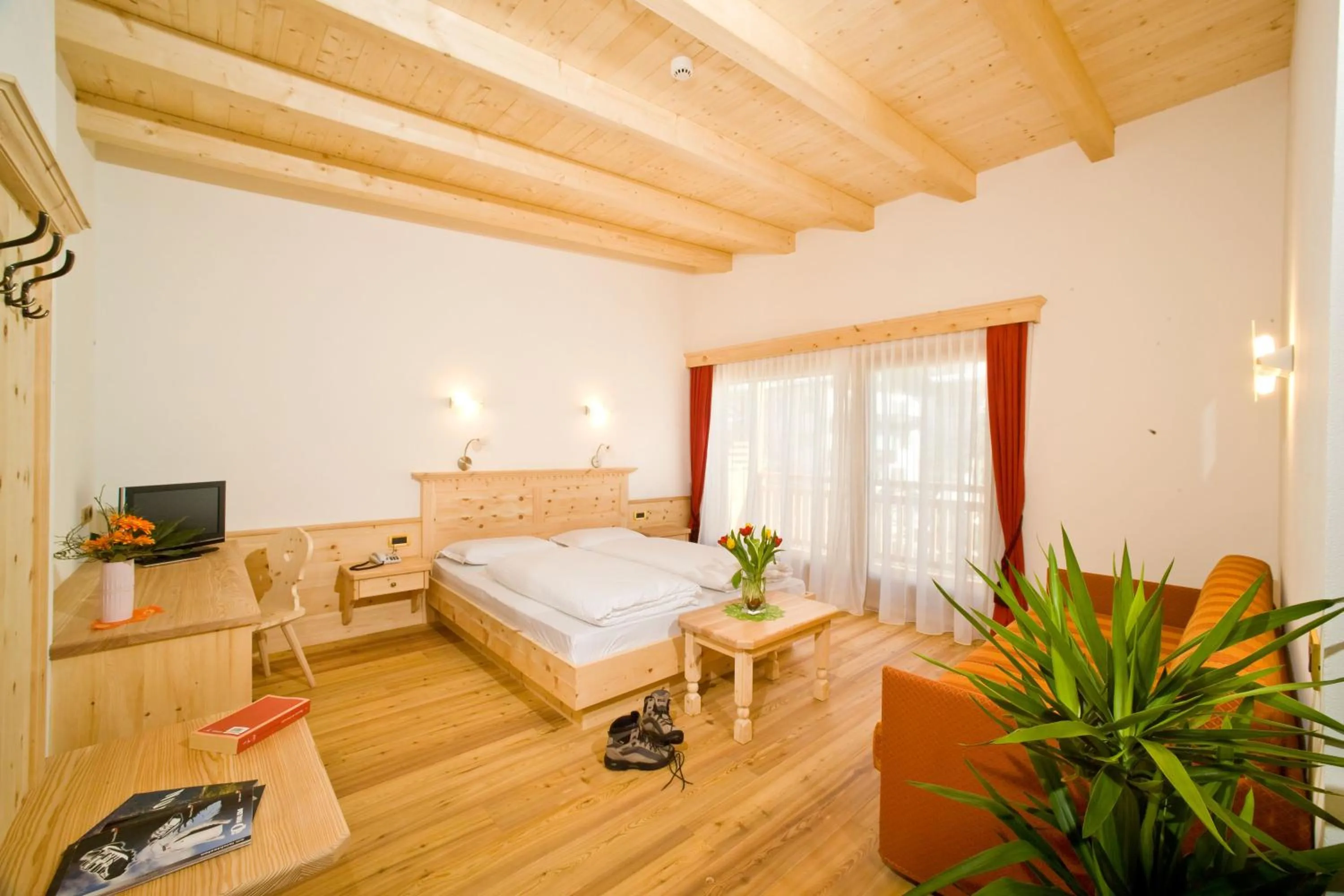 Photo of the whole room in Hotel Pider