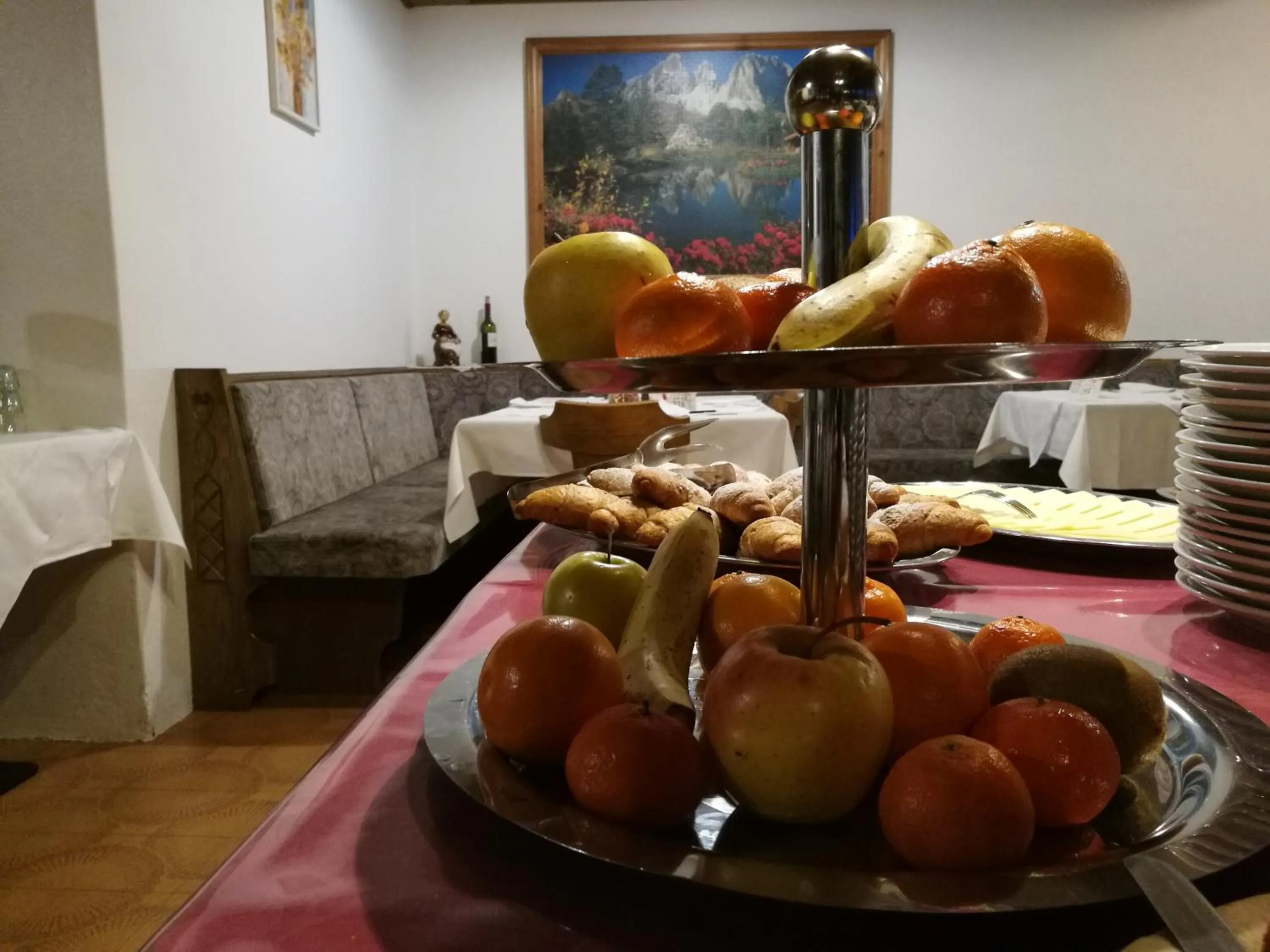 Buffet breakfast in Hotel Pider