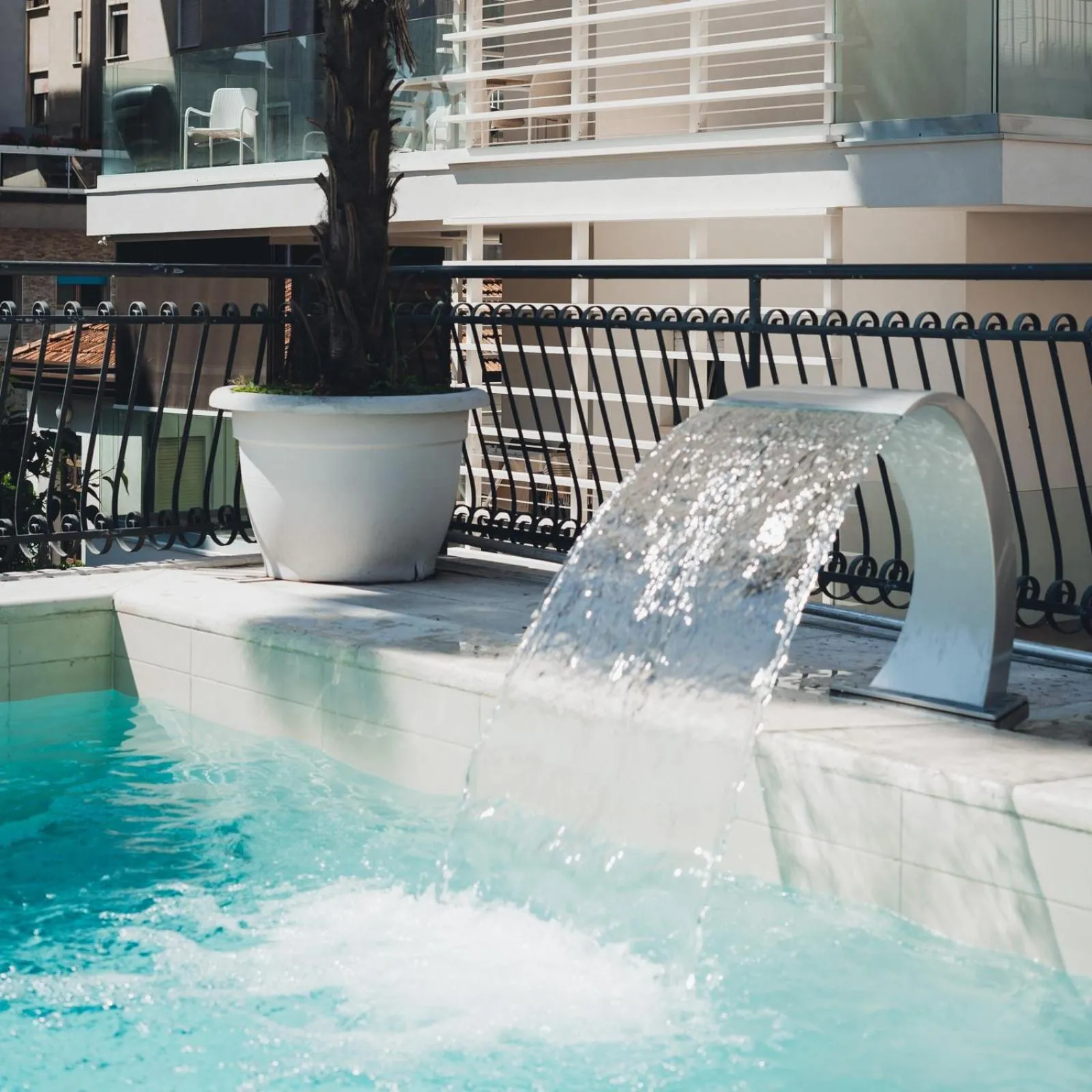 Swimming pool in Hotel Jesulum