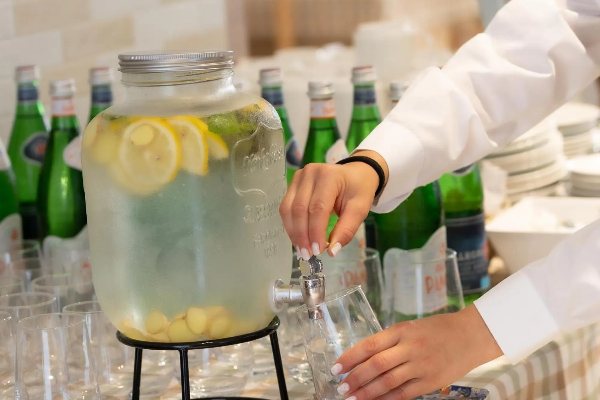 Breakfast in Hotel Jesulum