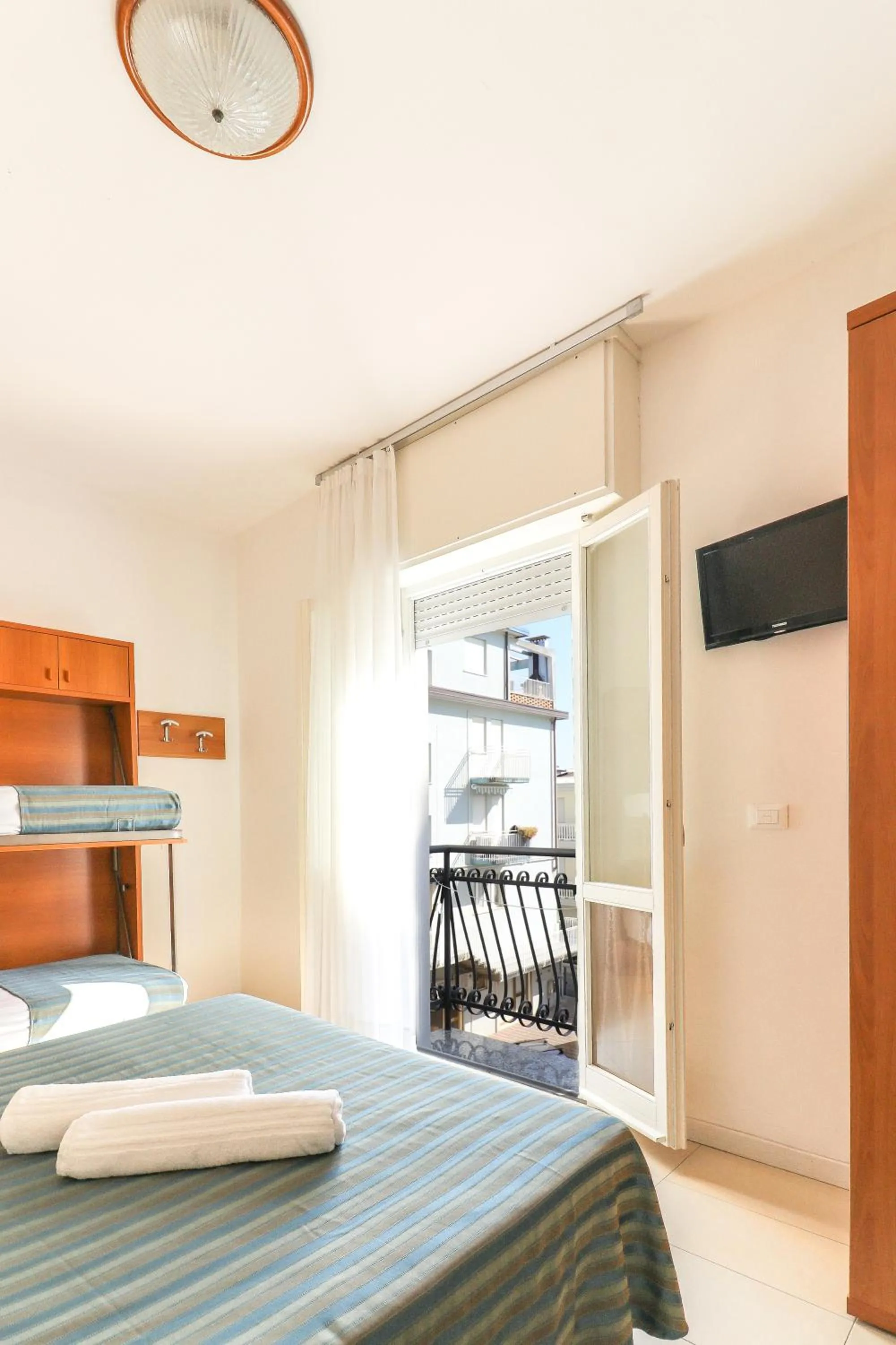 Photo of the whole room in Hotel Jesulum