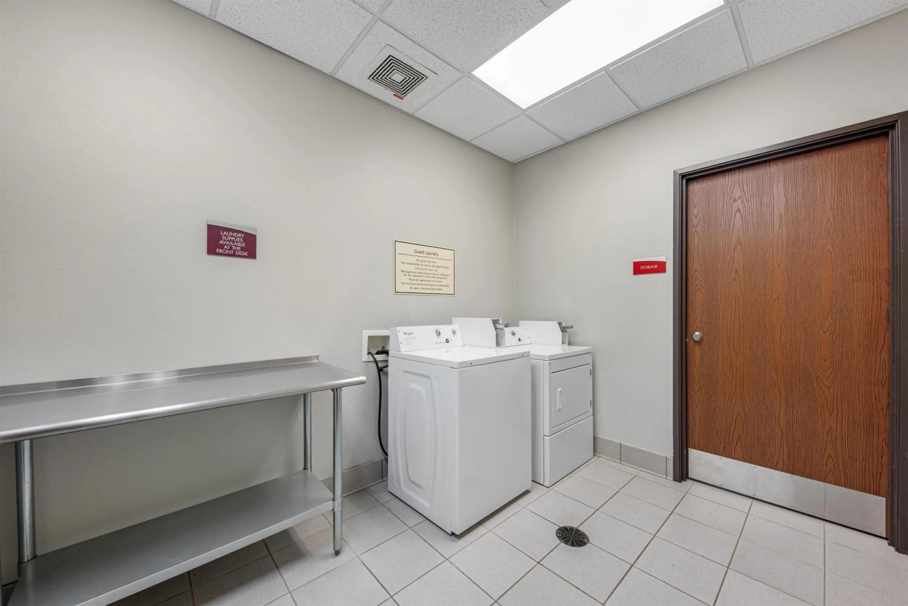 Property building in Best Western Plus Austin Airport Inn & Suites