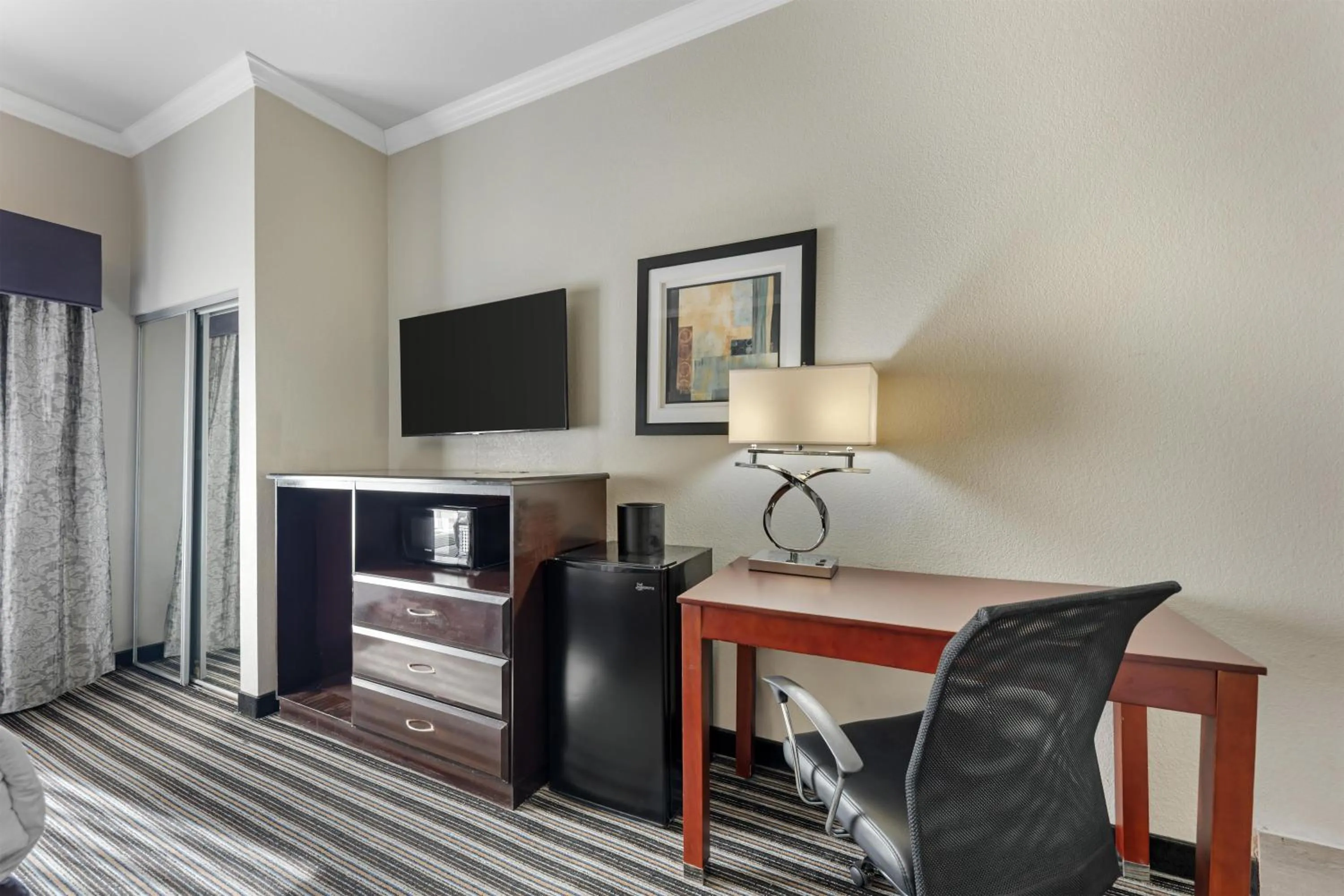 Bedroom in Best Western Plus Austin Airport Inn & Suites