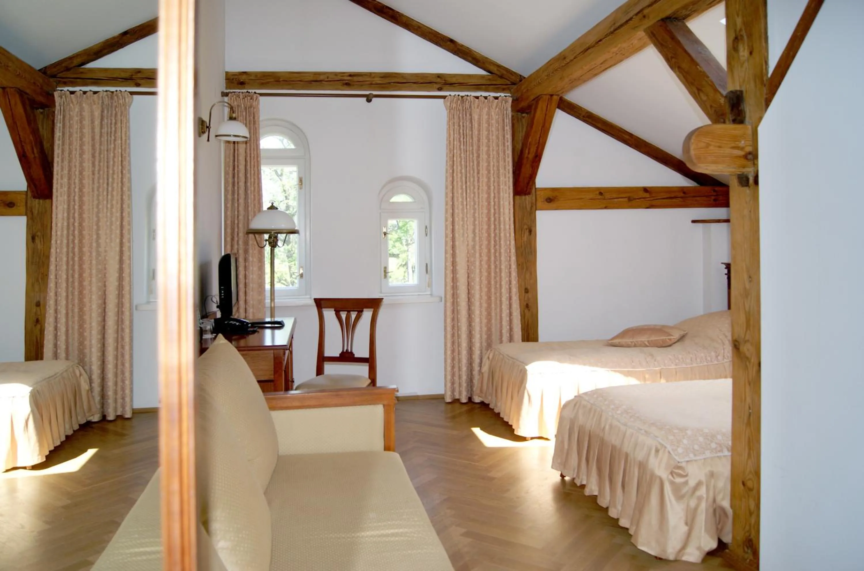 Bed in Pałac Łochów