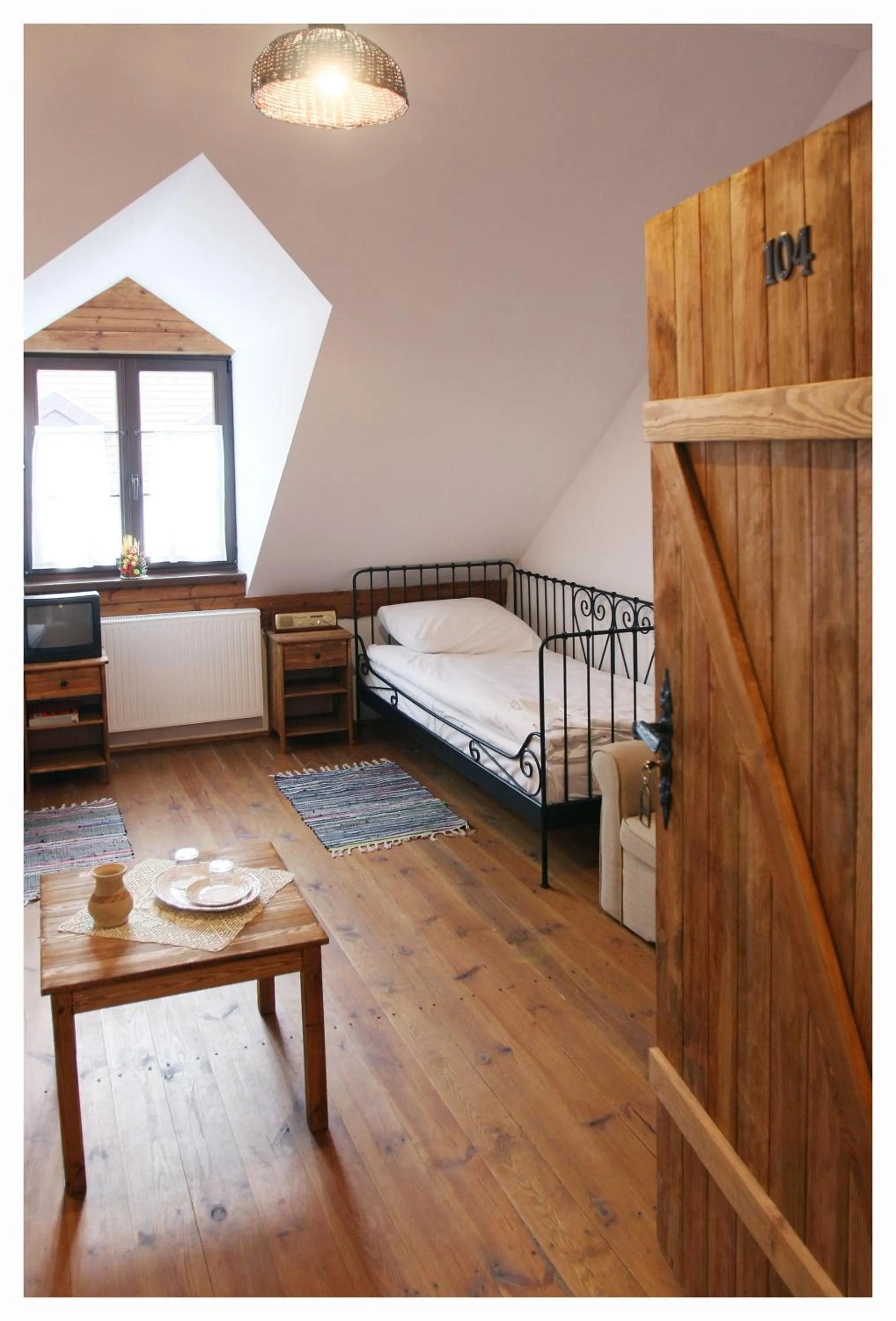 Other, Bed in Pałac Łochów